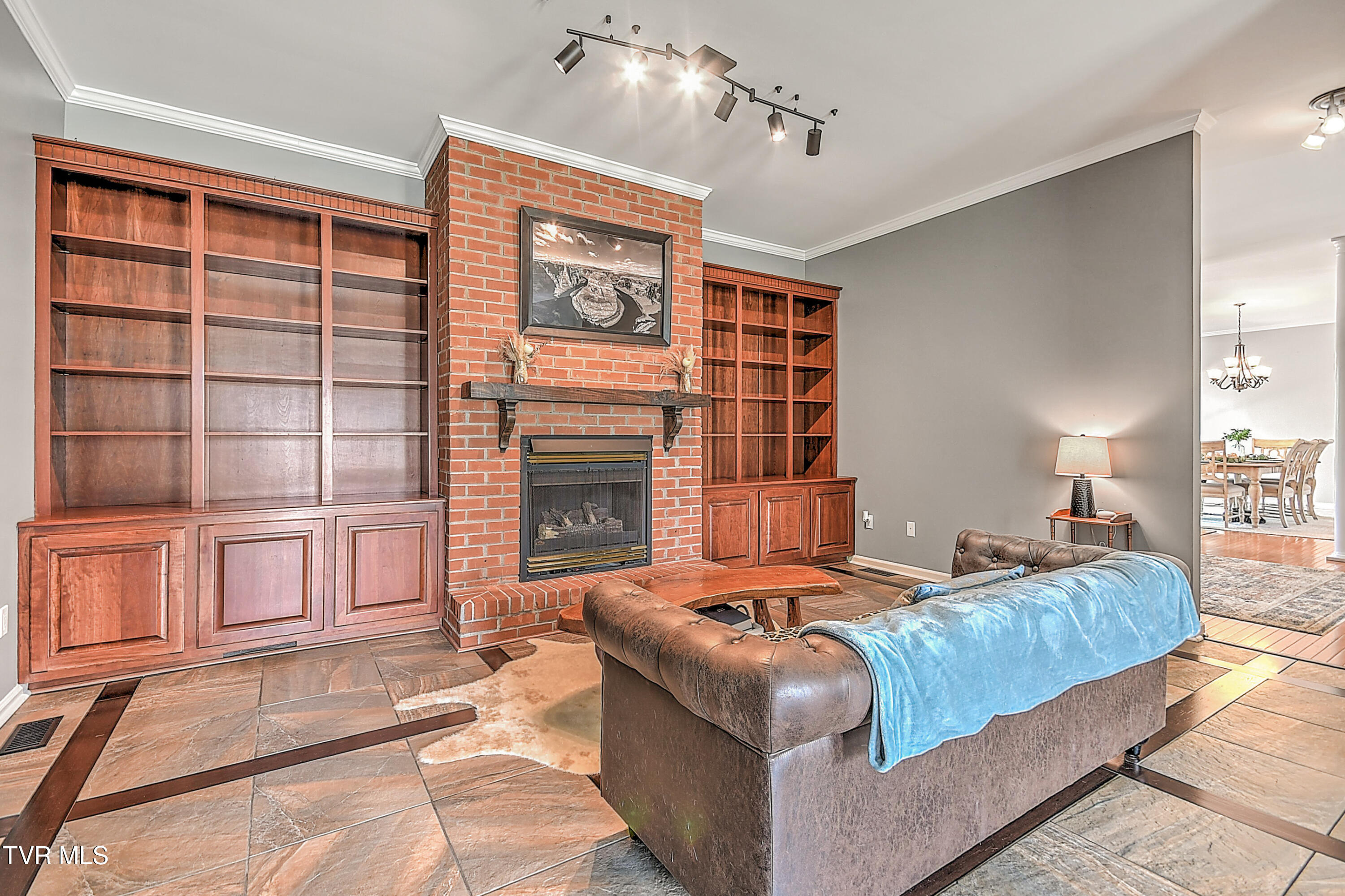641 Peoples Road