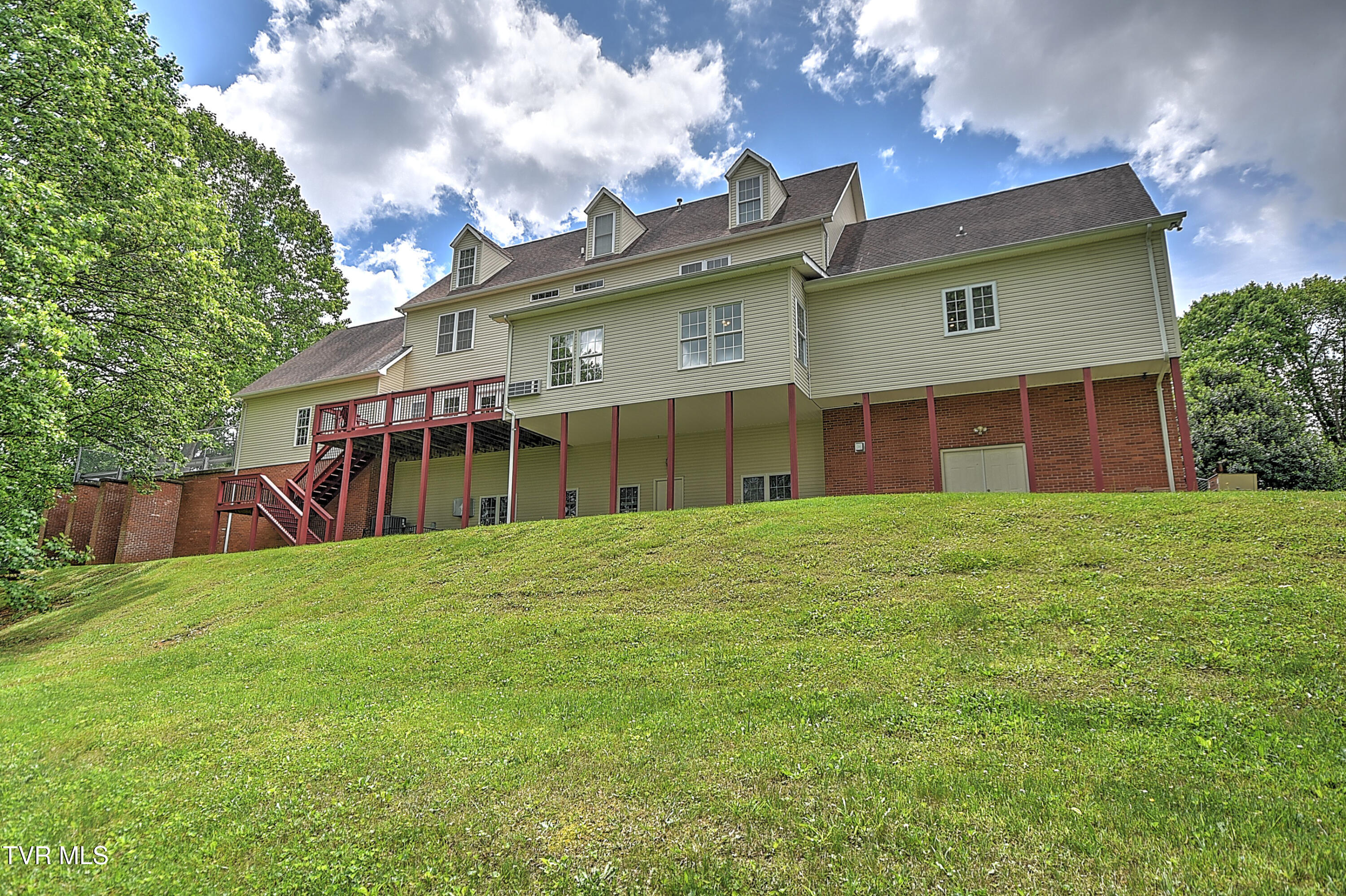 641 Peoples Road
