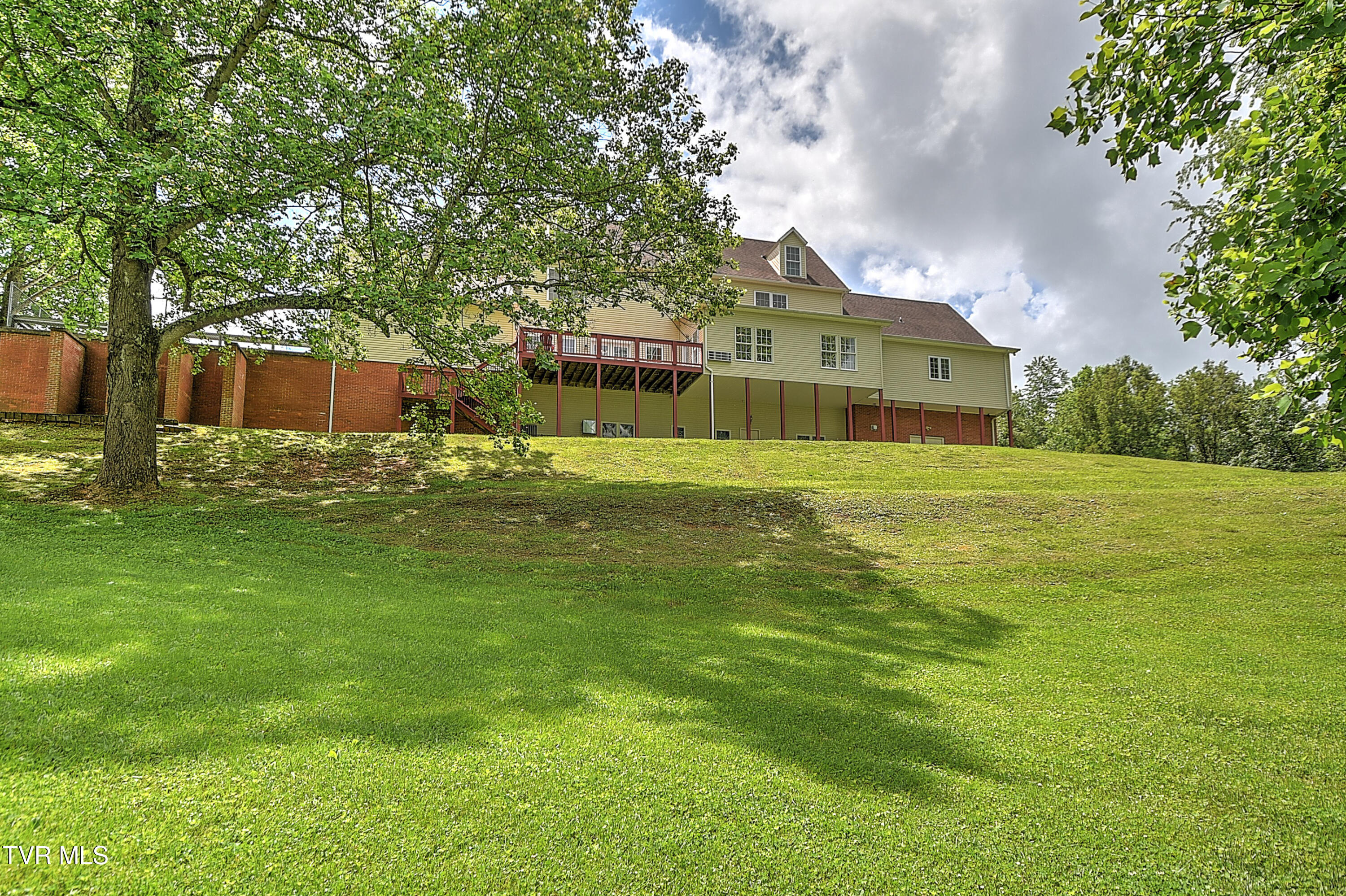 641 Peoples Road