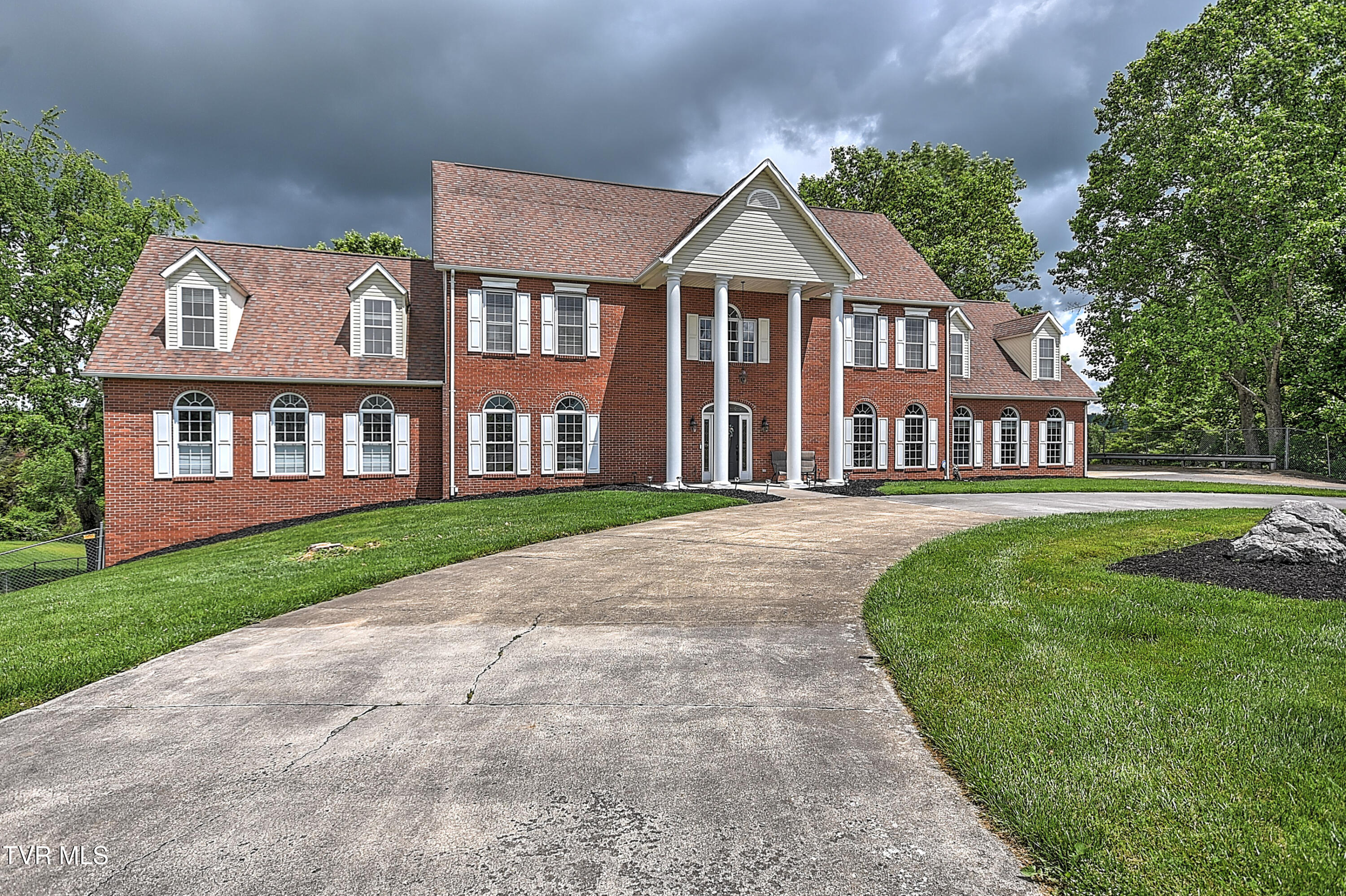 641 Peoples Road