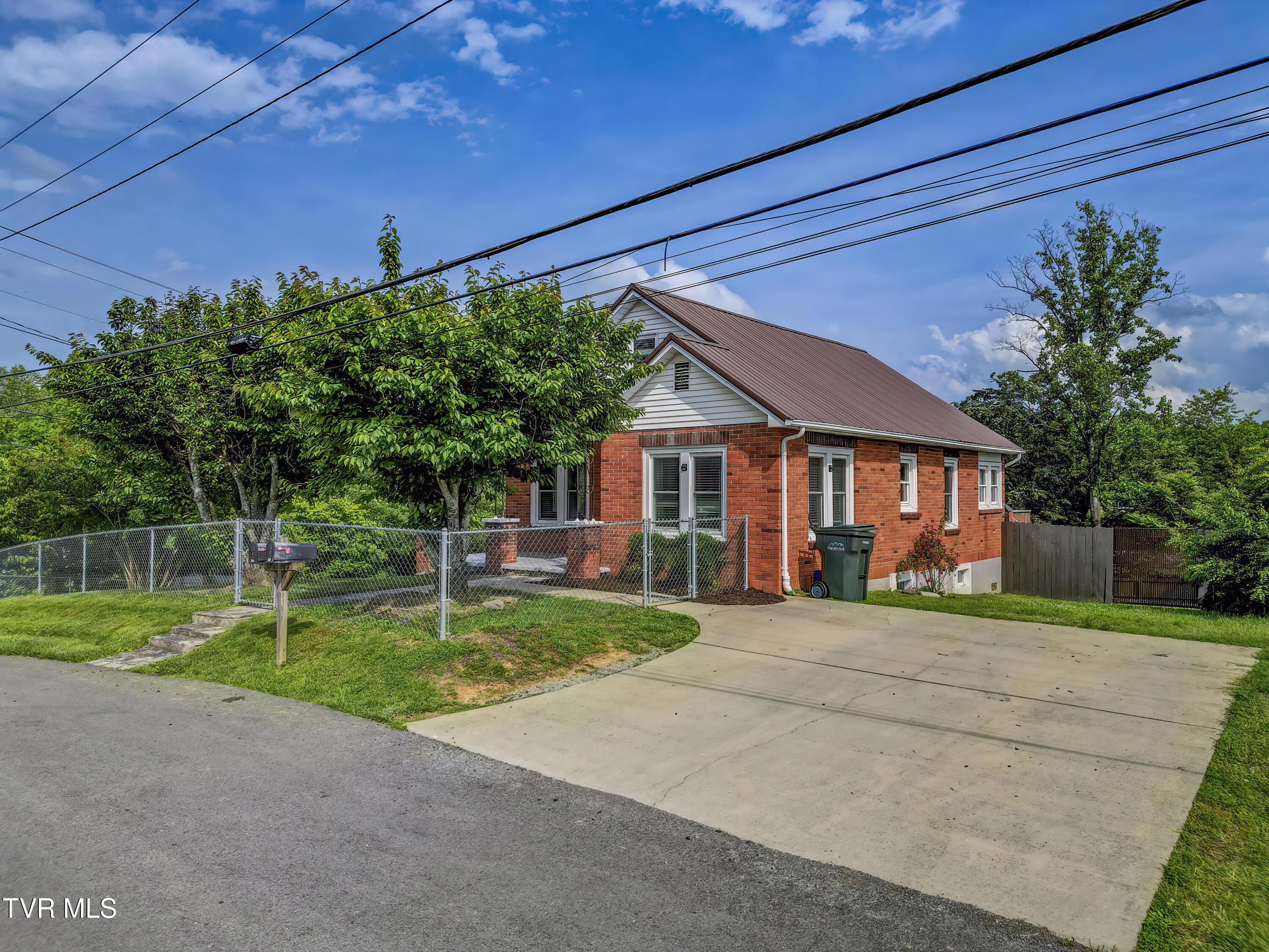 326 Cherry Street