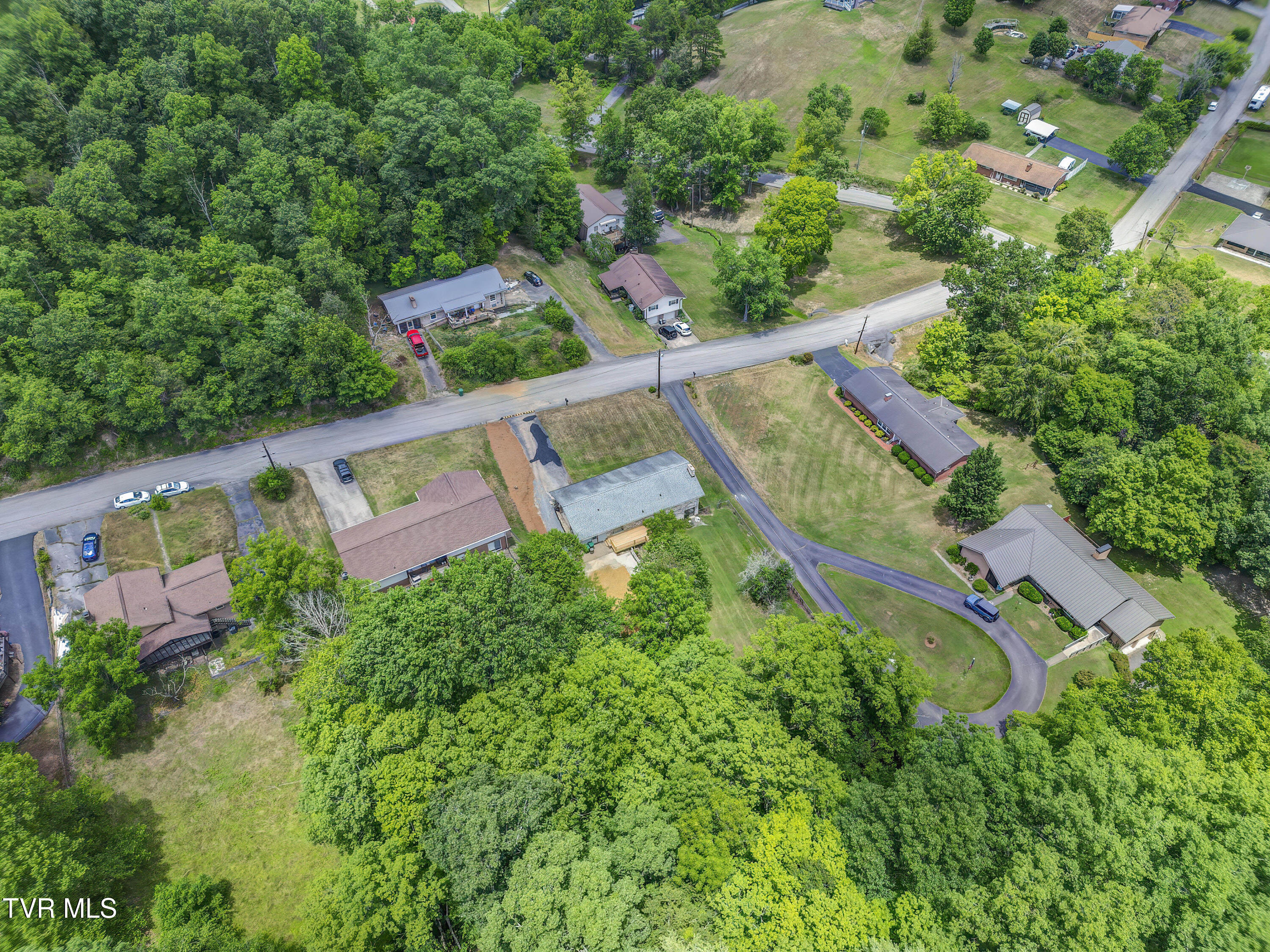 4005 Leaning Pine Road