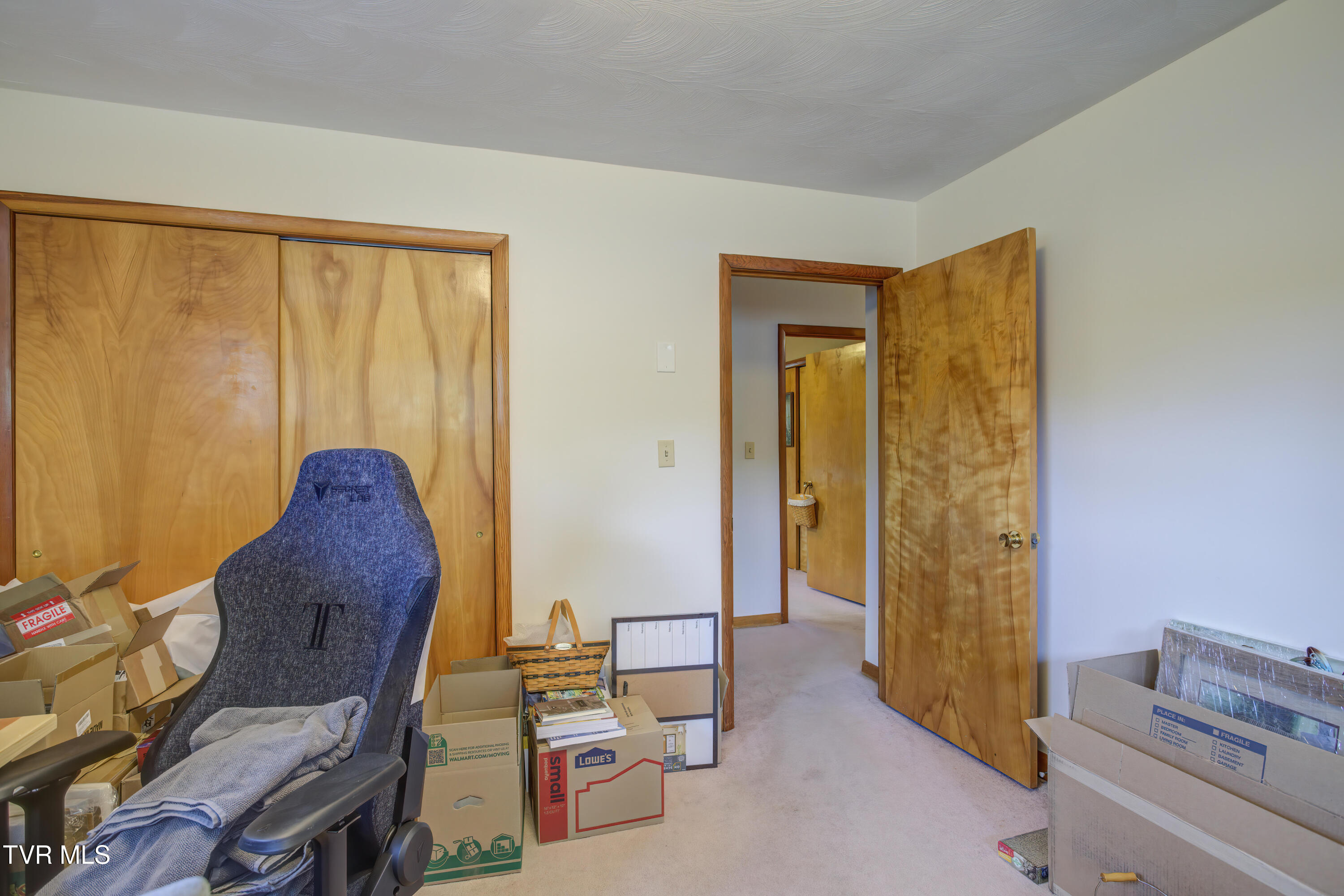 4005 Leaning Pine Road