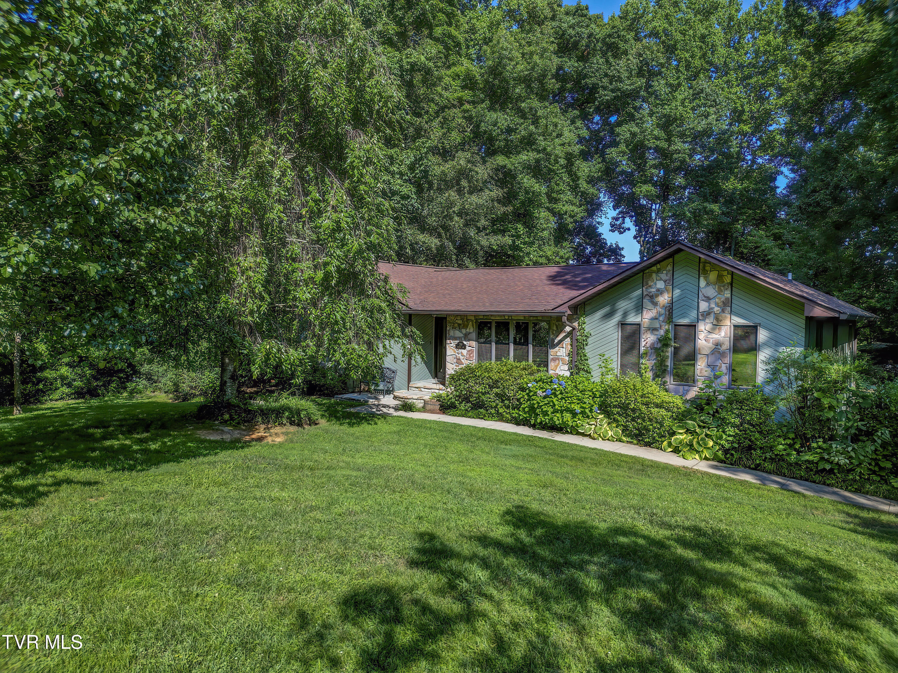 230 Picadilly Lane