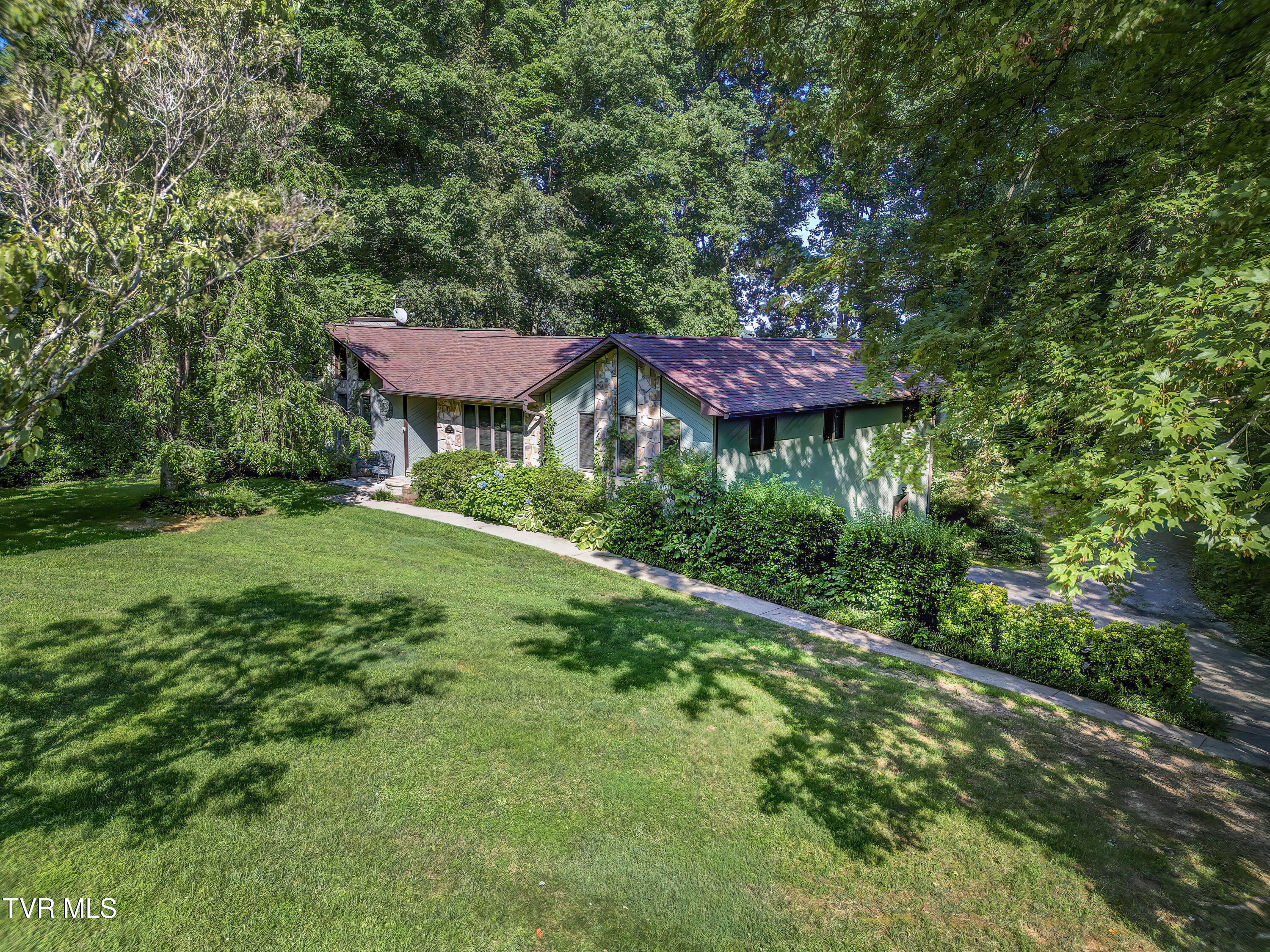 230 Picadilly Lane