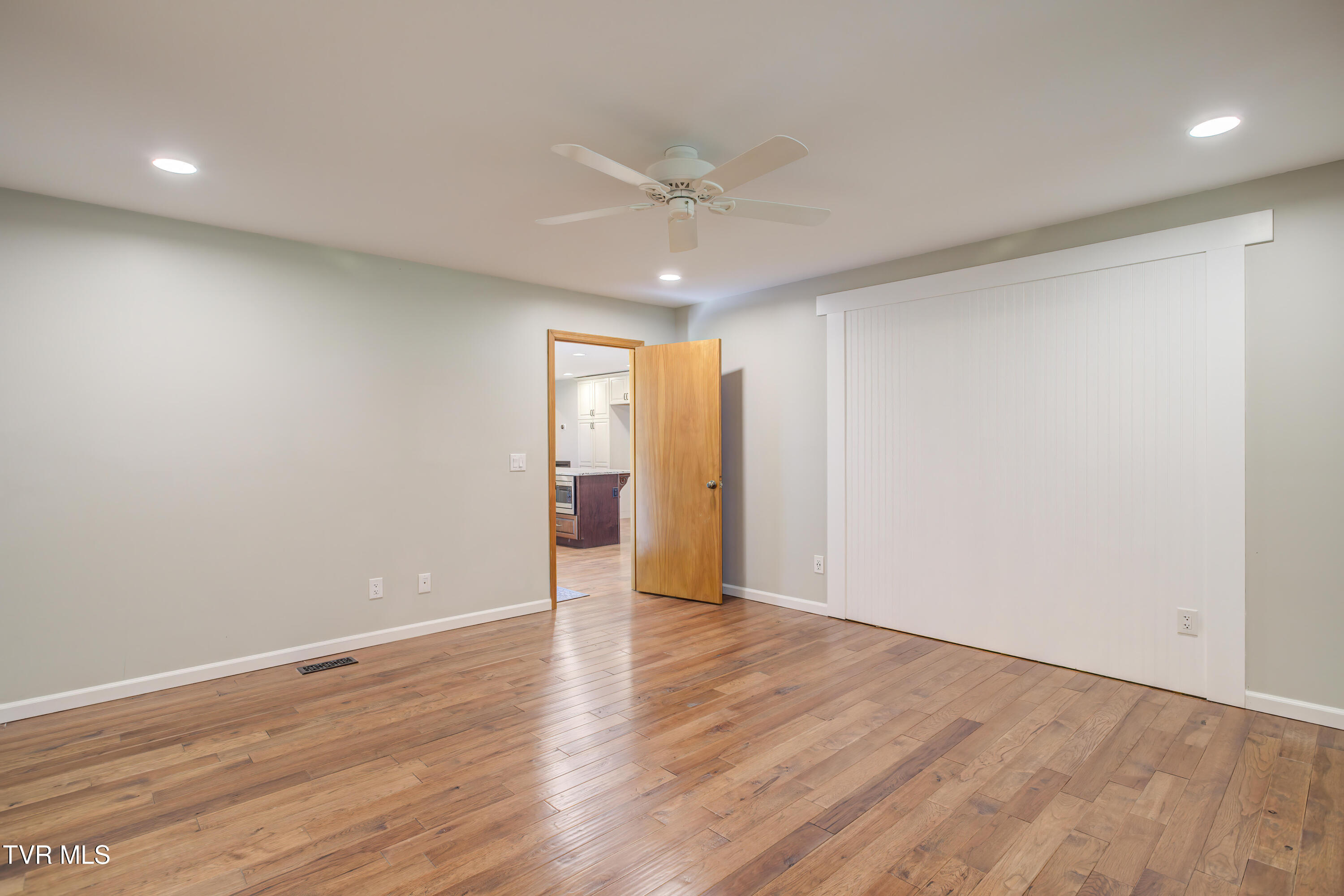 230 Picadilly Lane