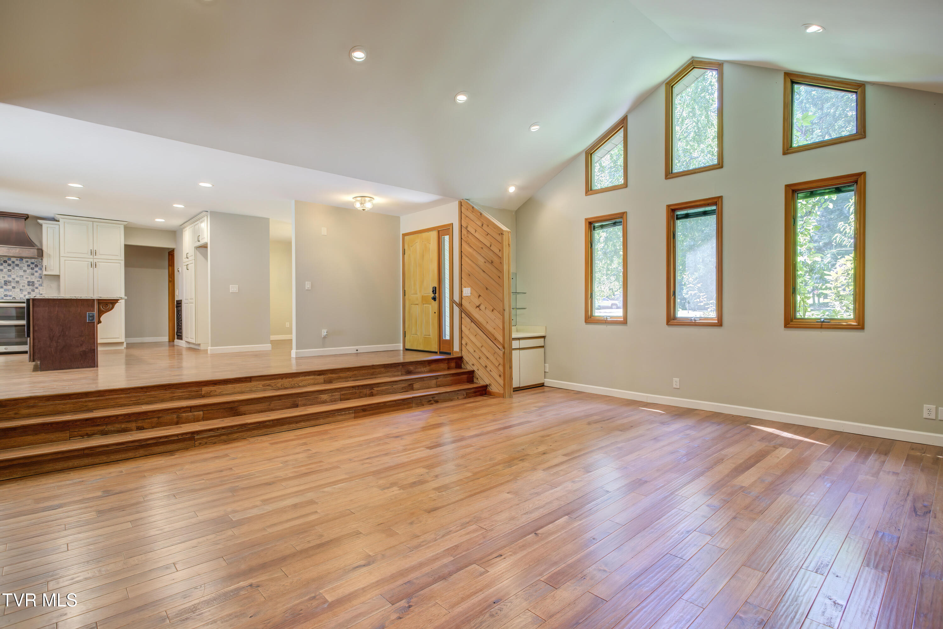 230 Picadilly Lane