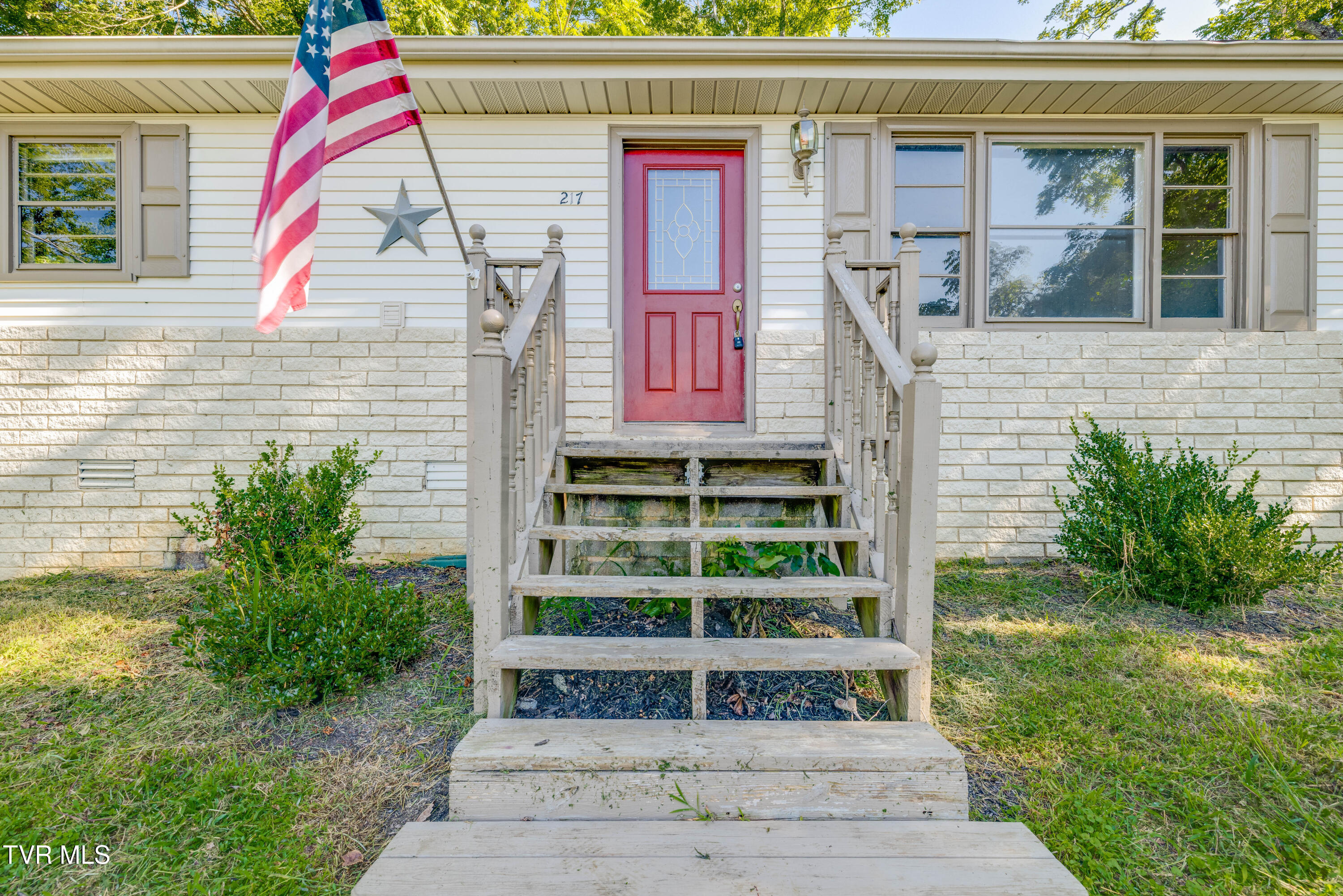 217 Banner Street