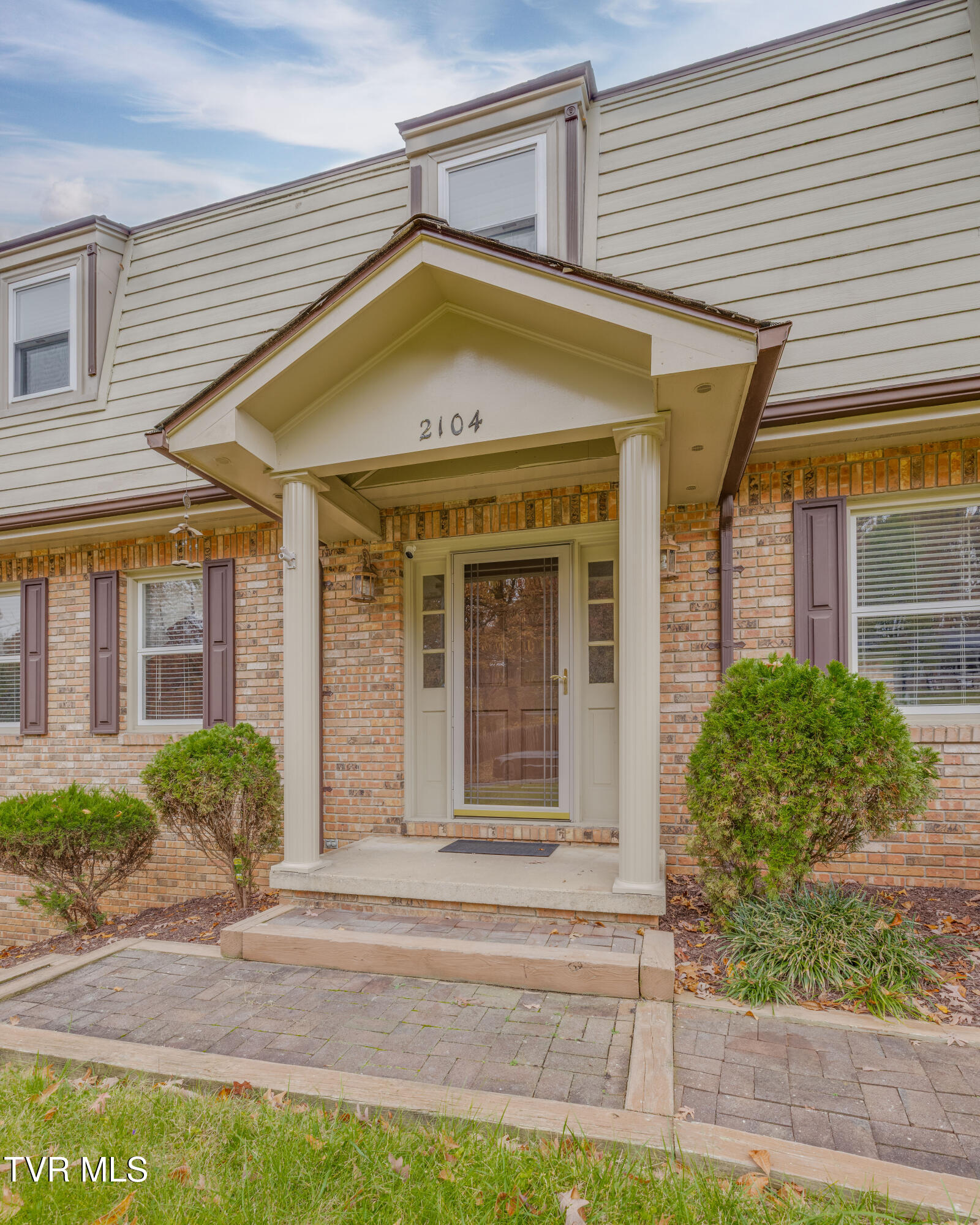 2104 Southcote Drive