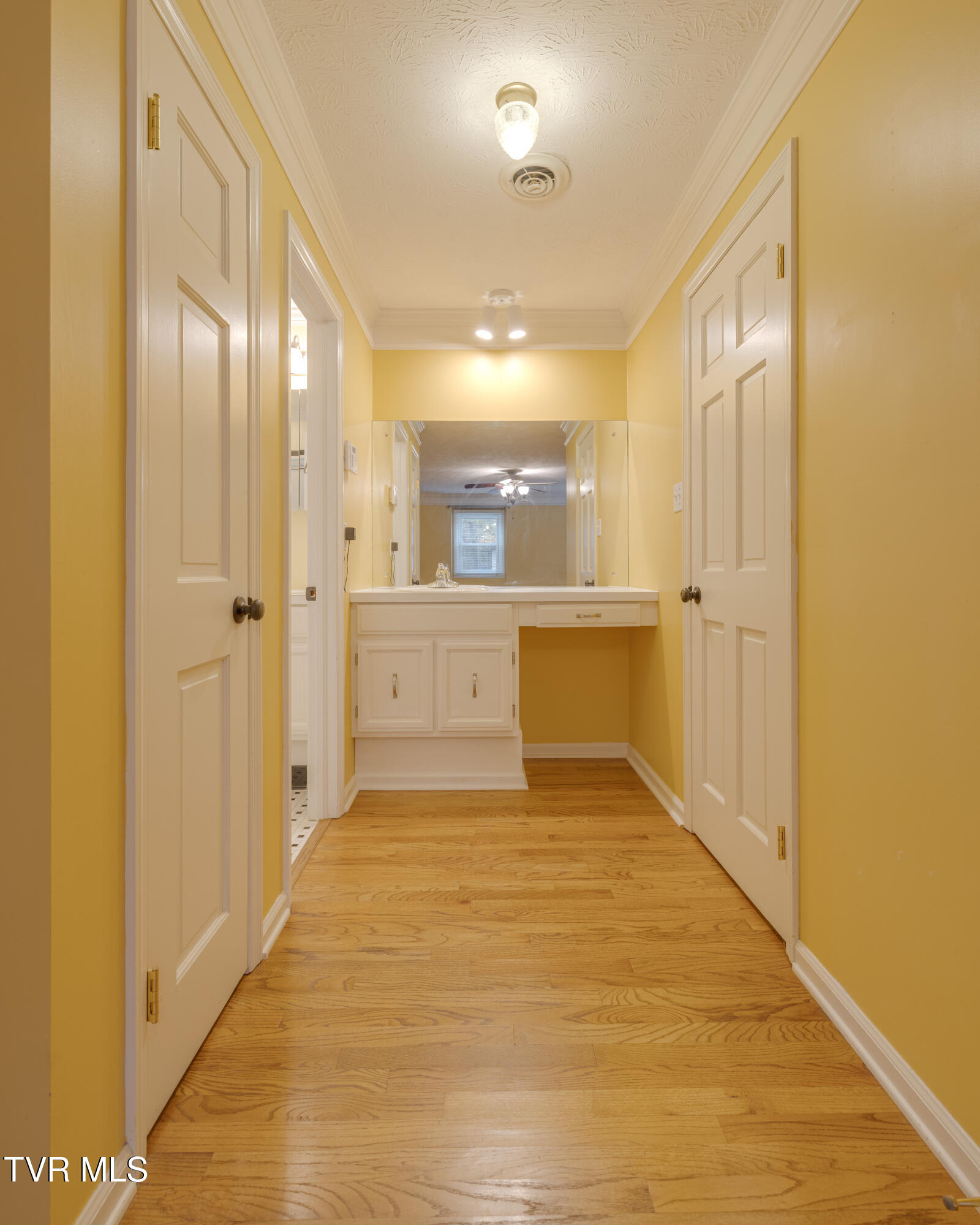 2104 Southcote Drive