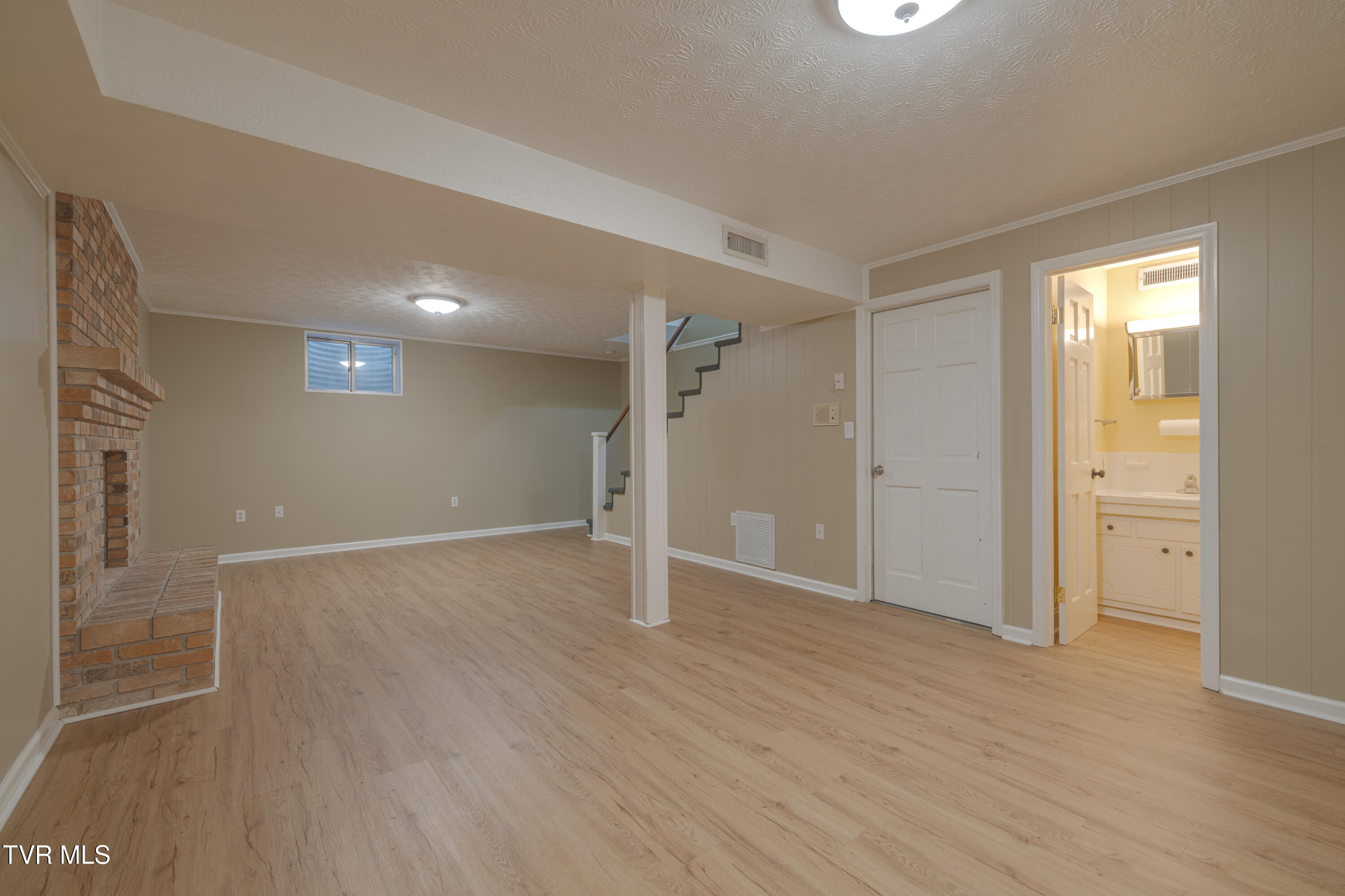 2104 Southcote Drive