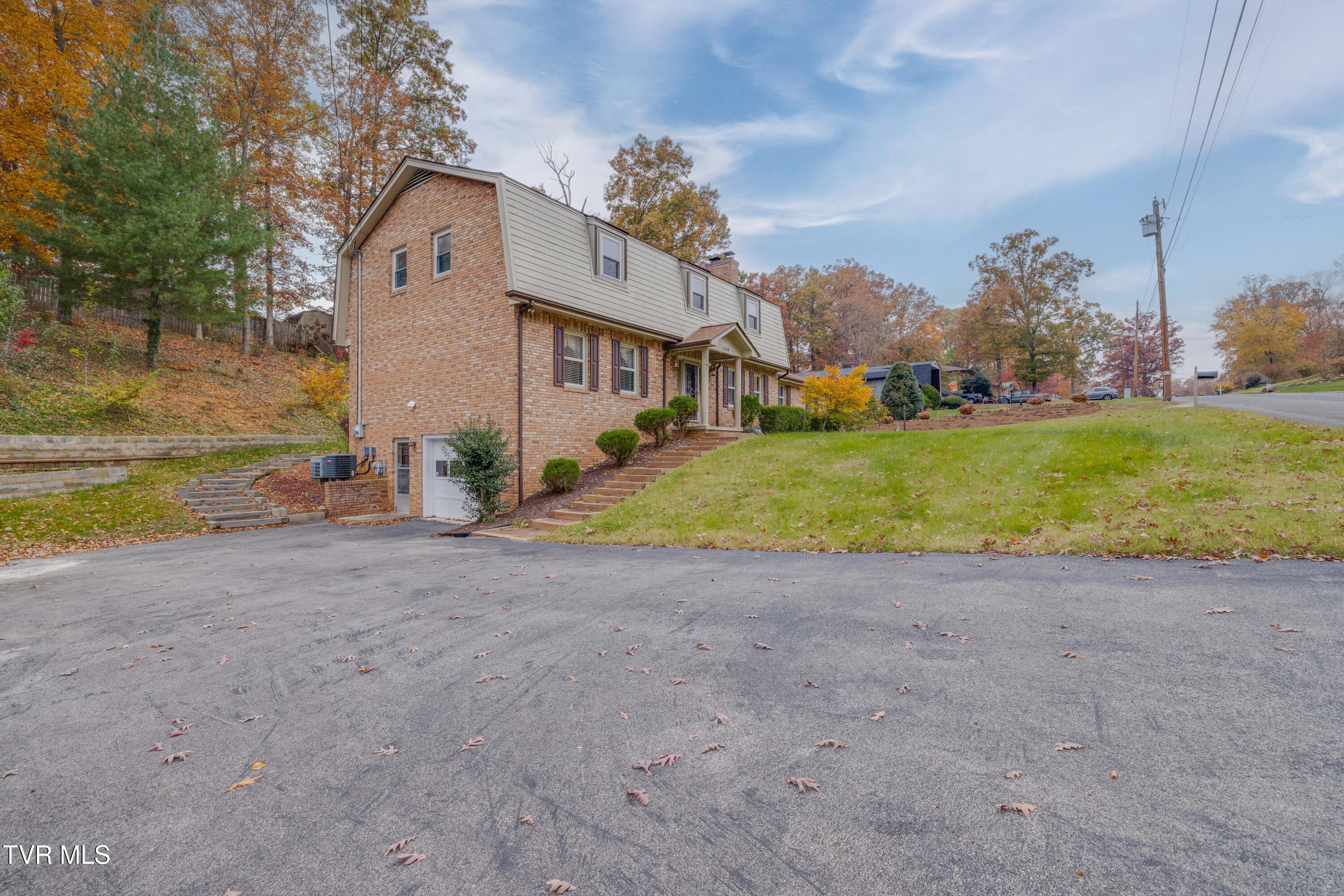 2104 Southcote Drive