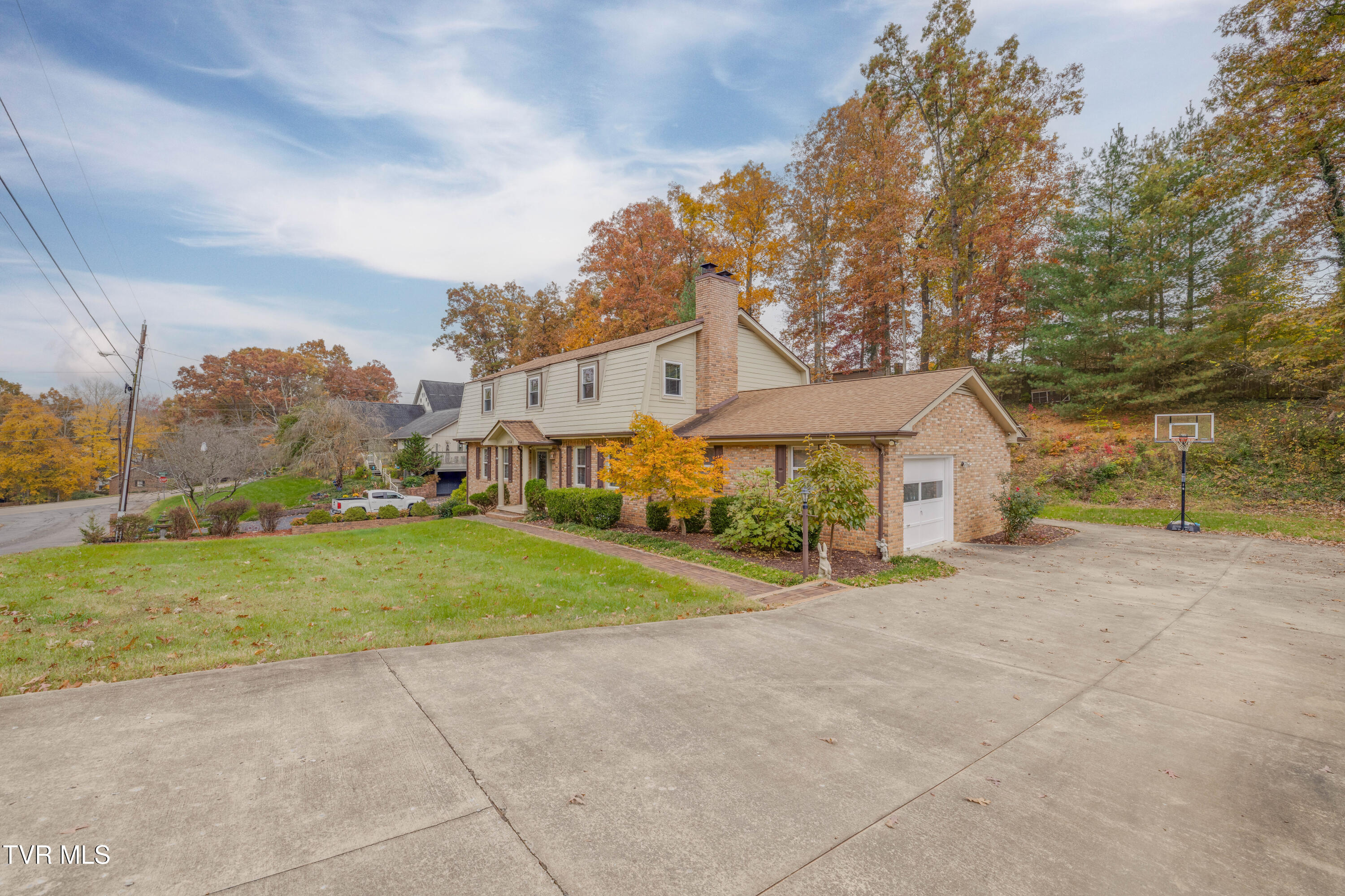2104 Southcote Drive
