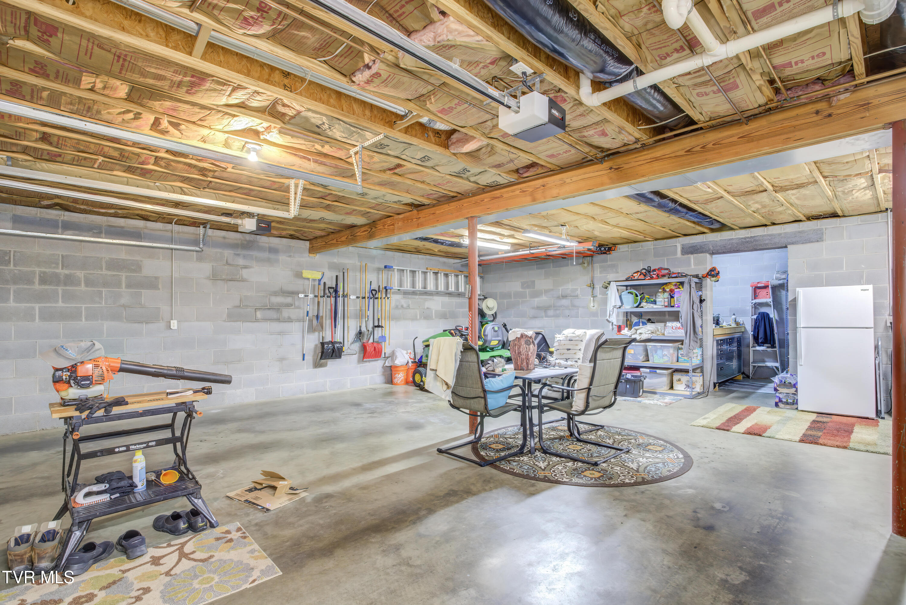 128 Alfalfa Lane
