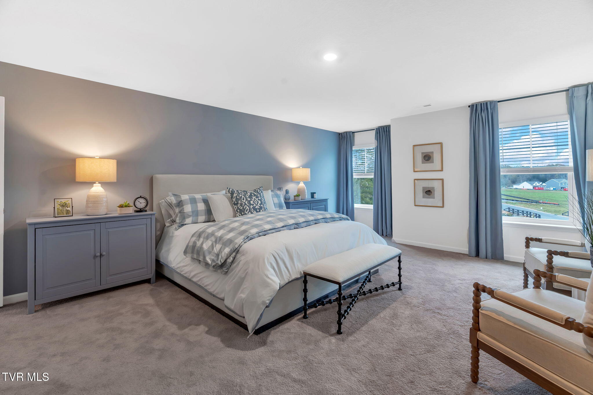 215 Artist Avenue