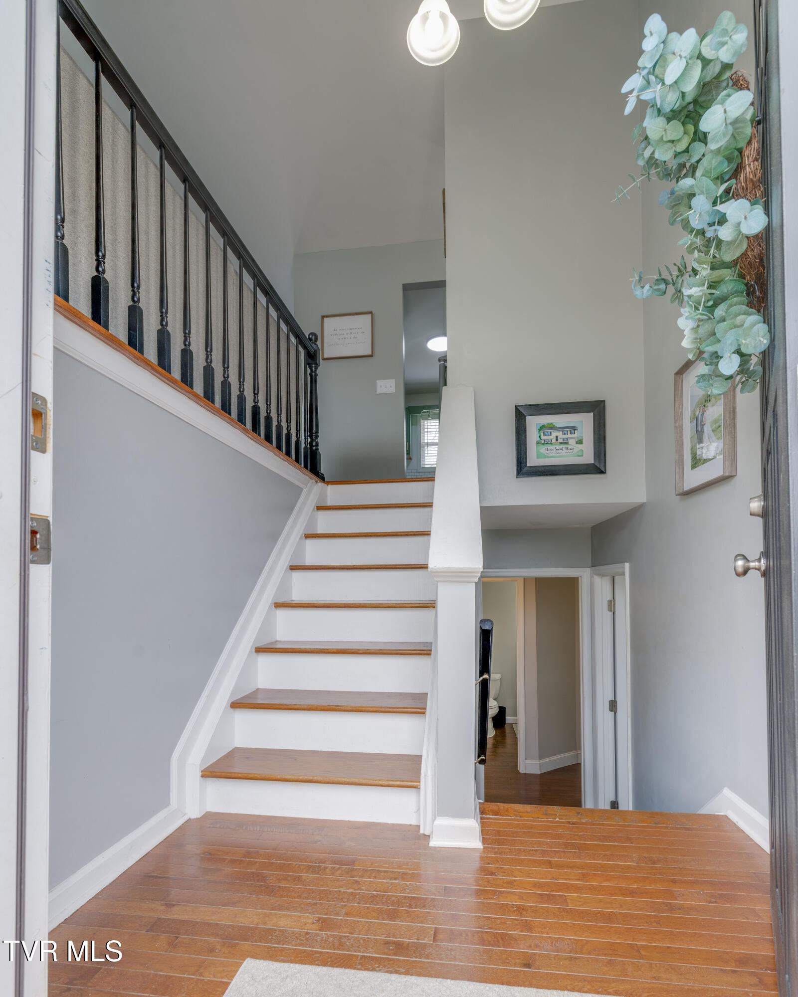 123 Village Lane