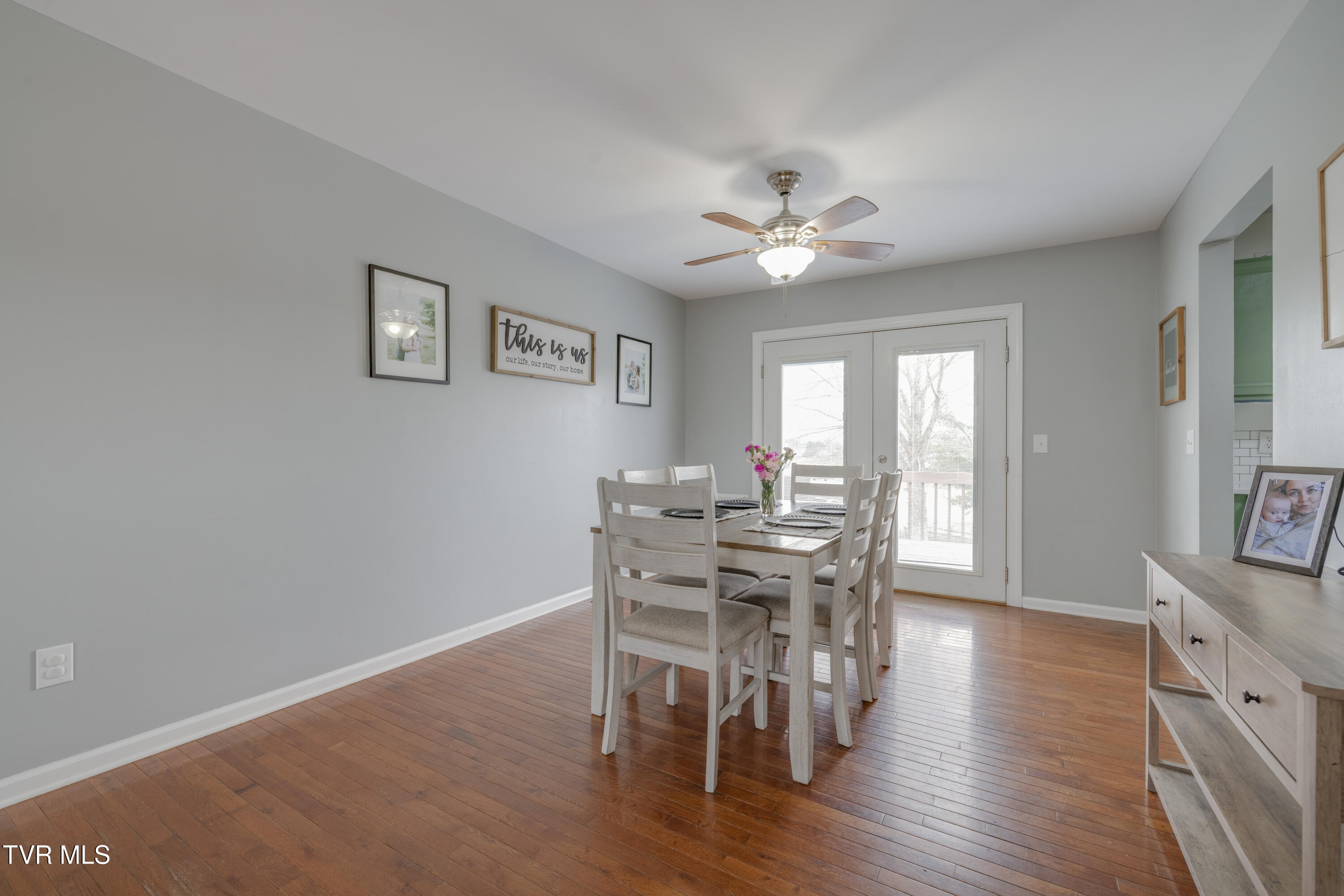 123 Village Lane