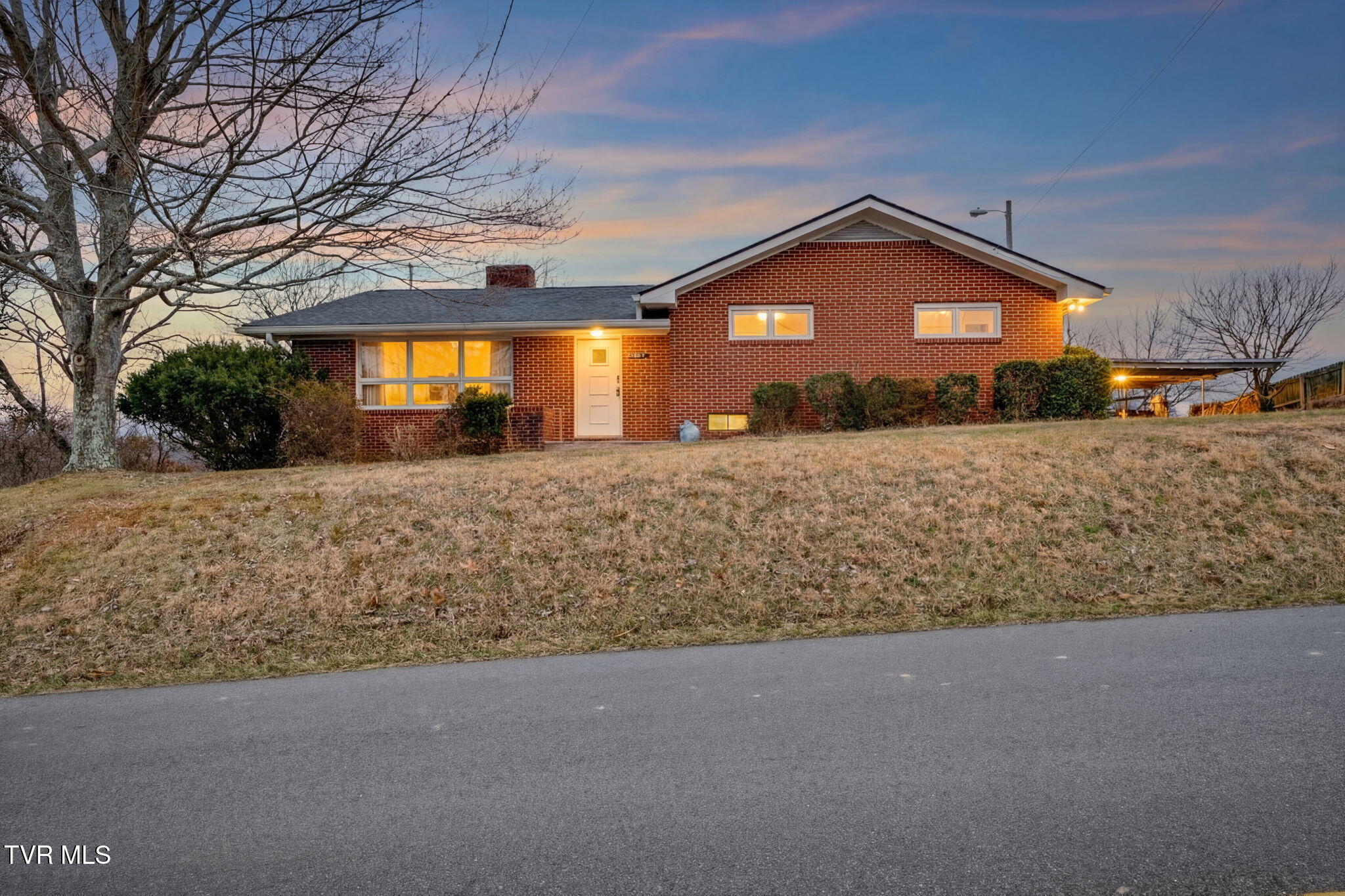 4197 Skyland Drive