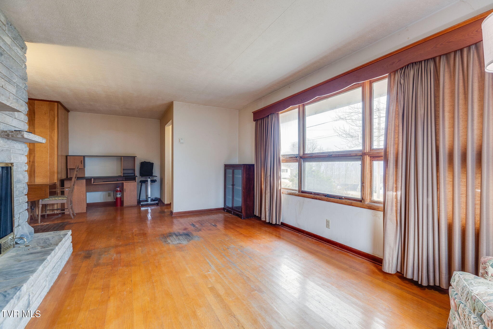 4197 Skyland Drive
