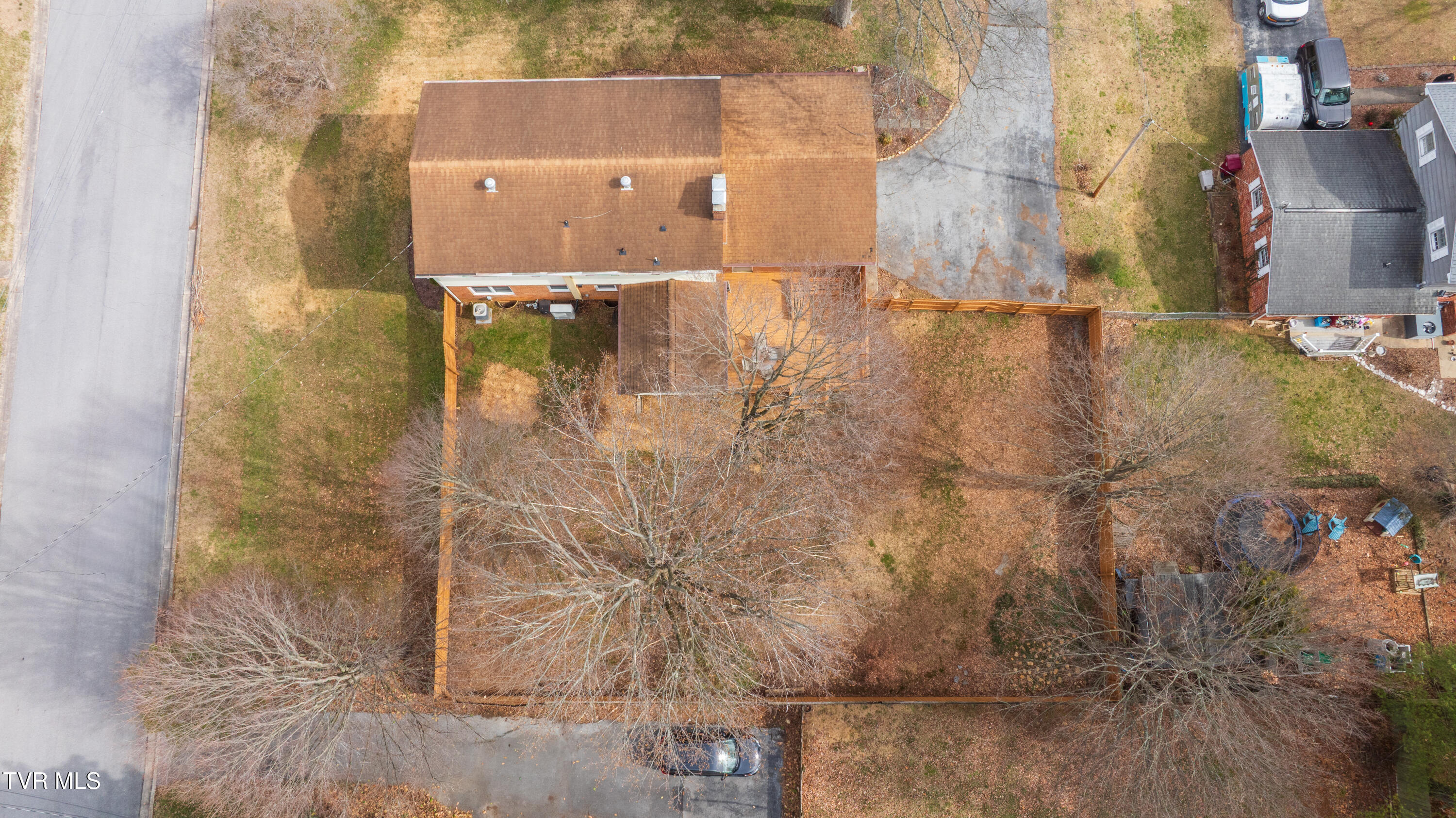 2405 Rambling Road