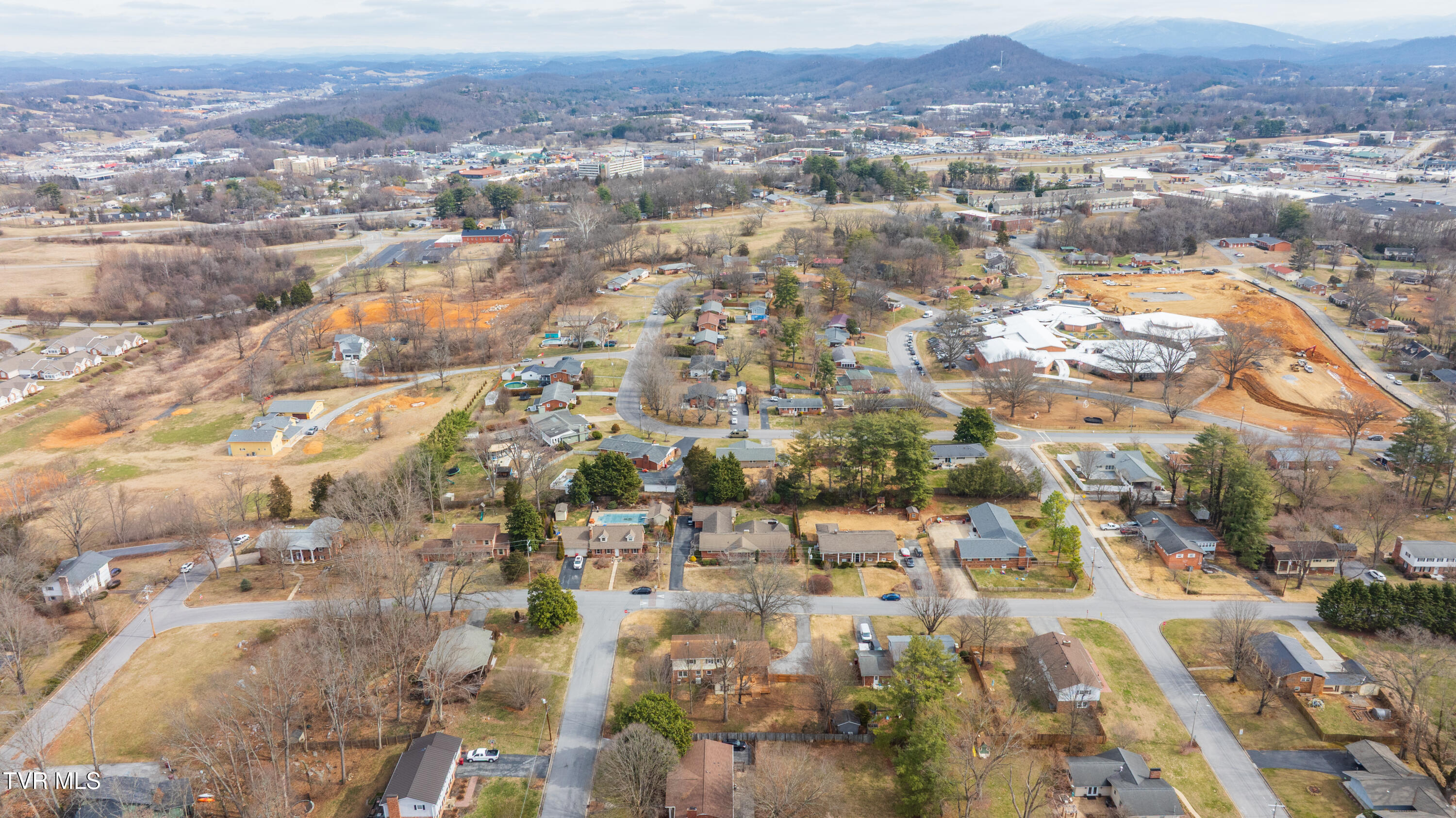 2405 Rambling Road