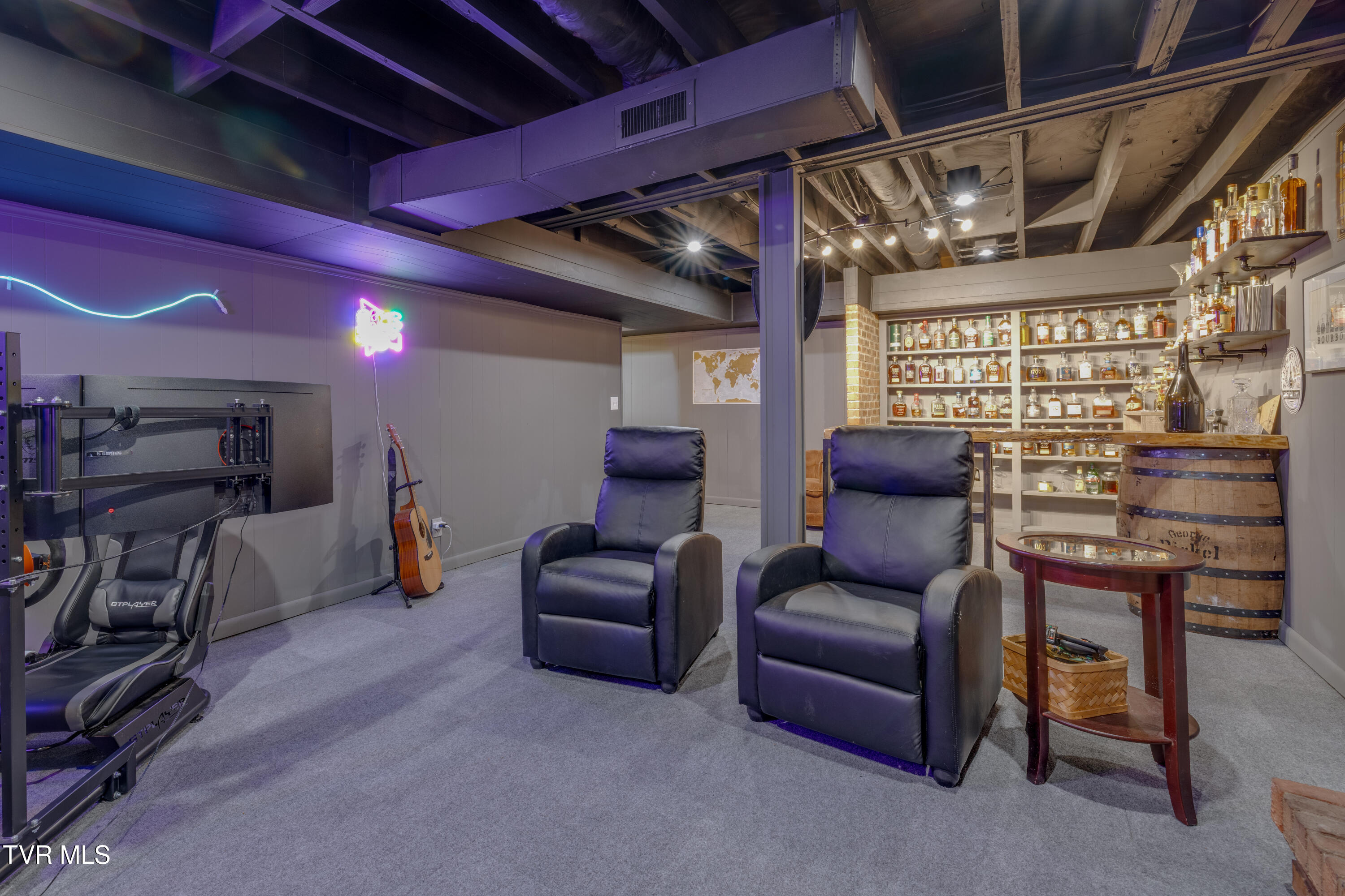 2405 Rambling Road