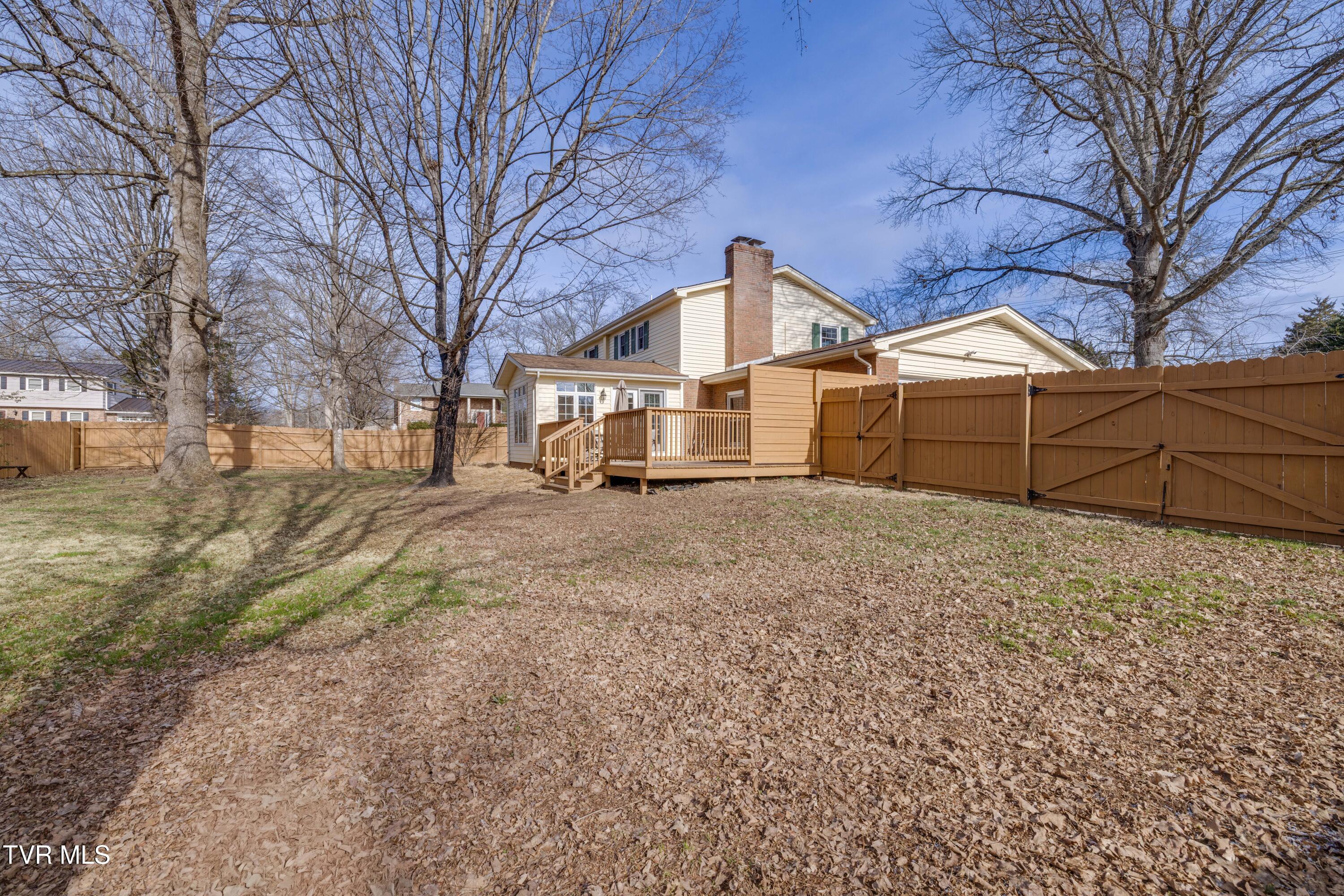 2405 Rambling Road