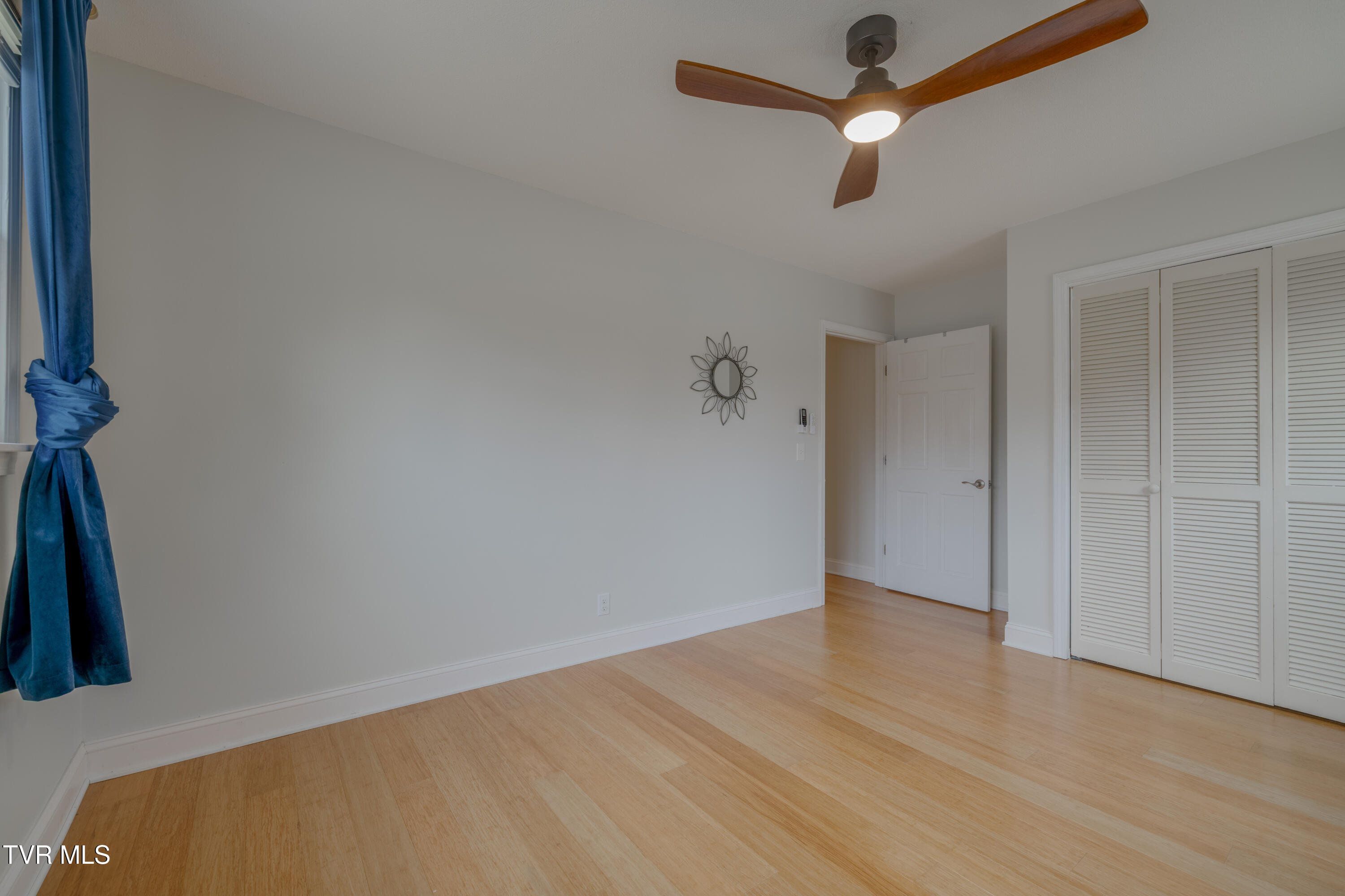 2405 Rambling Road