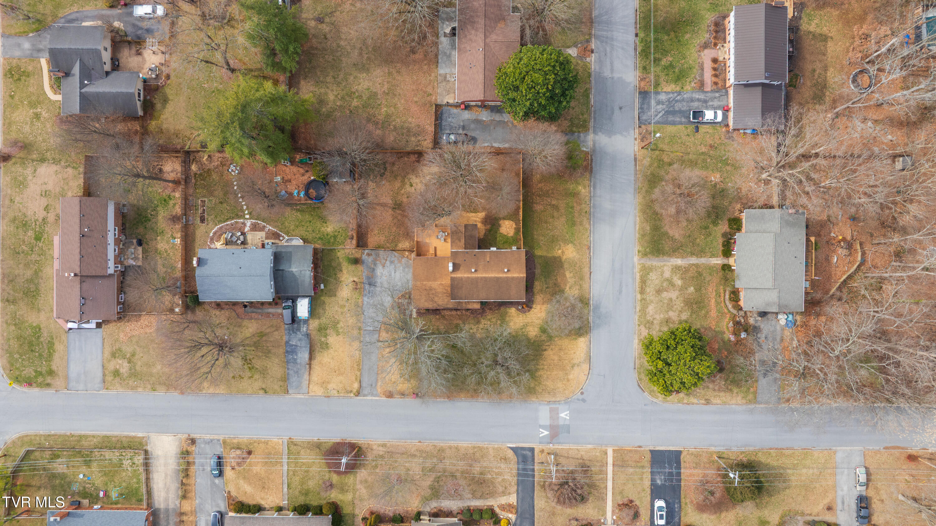 2405 Rambling Road