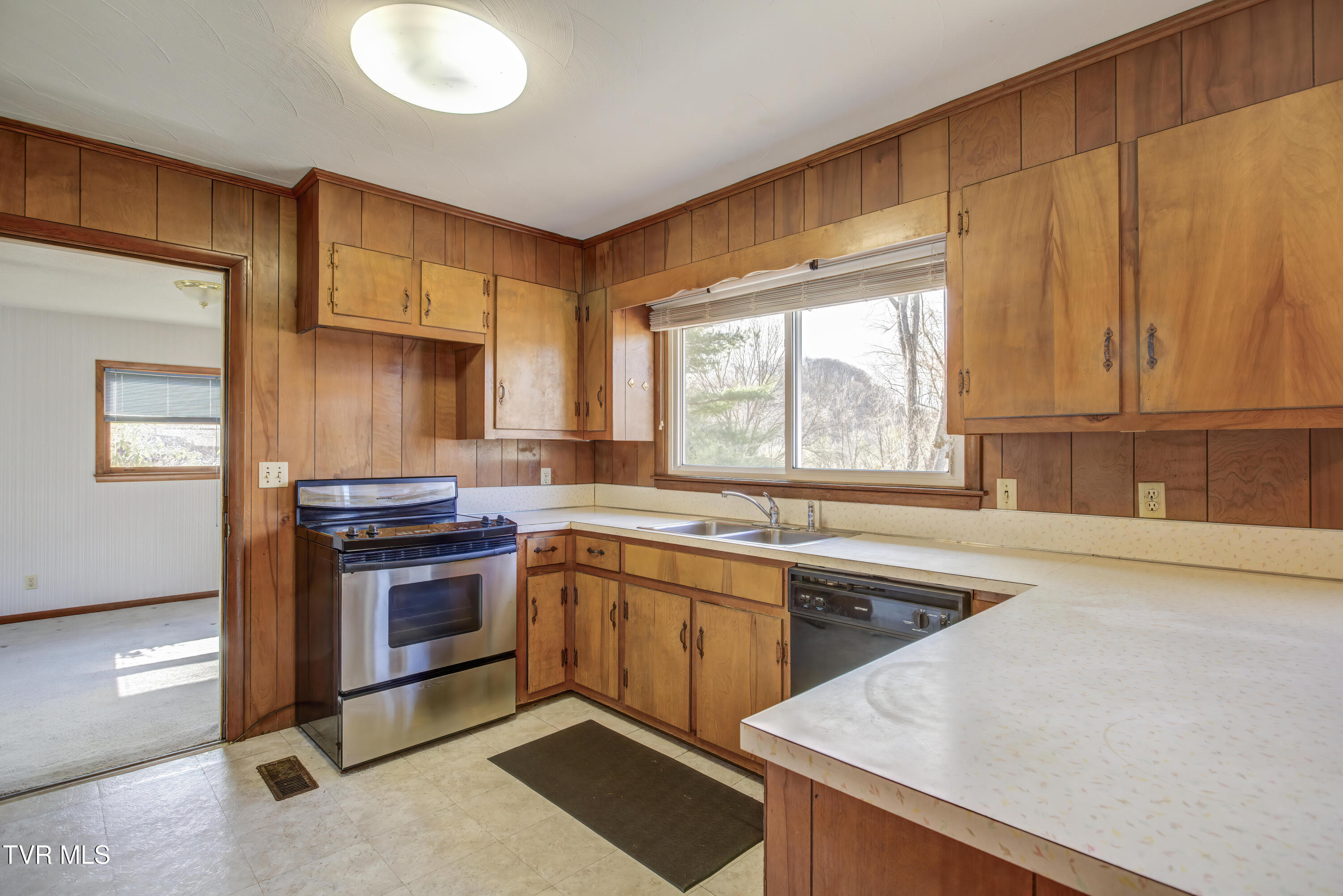 24102 Crimson Drive