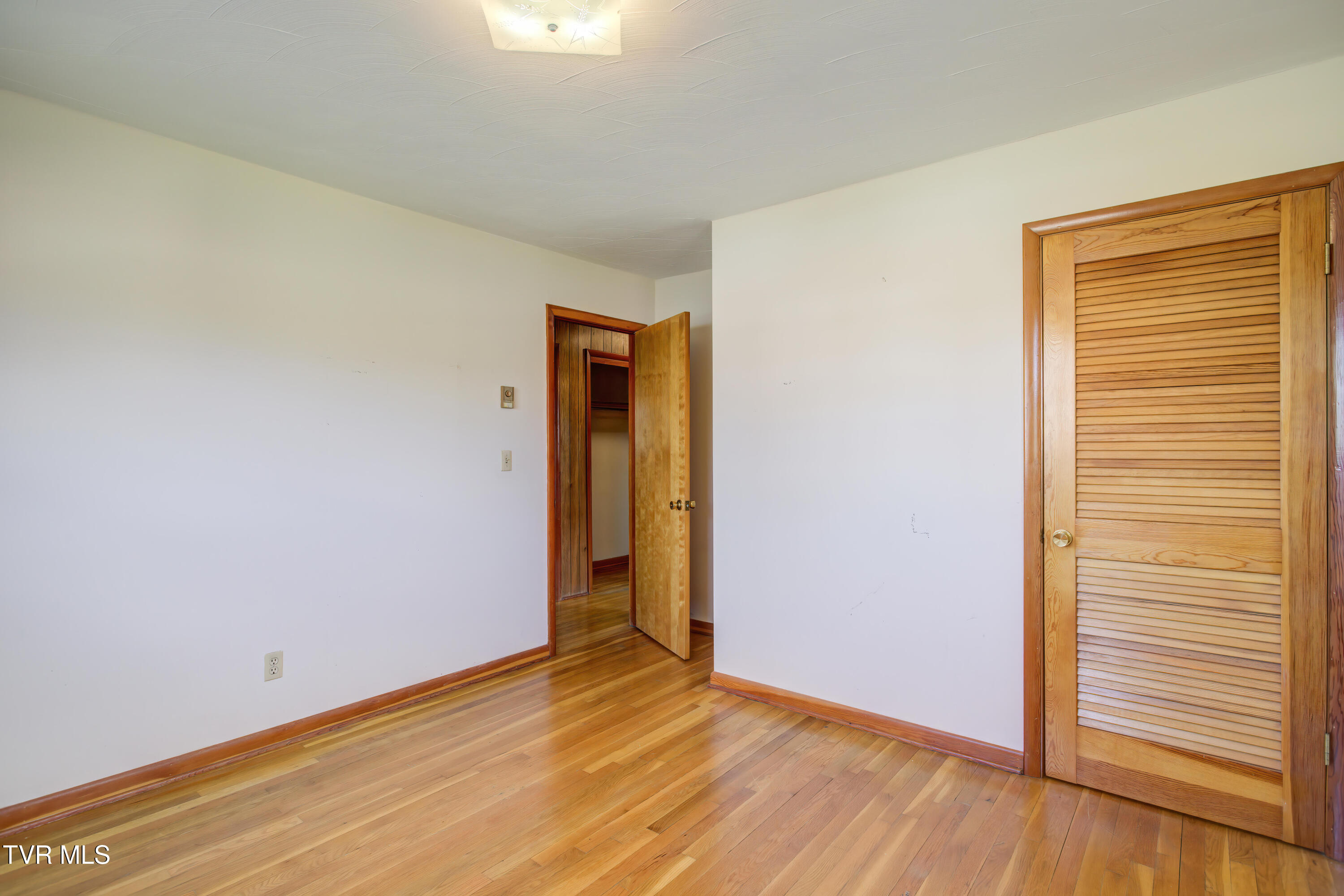 24102 Crimson Drive