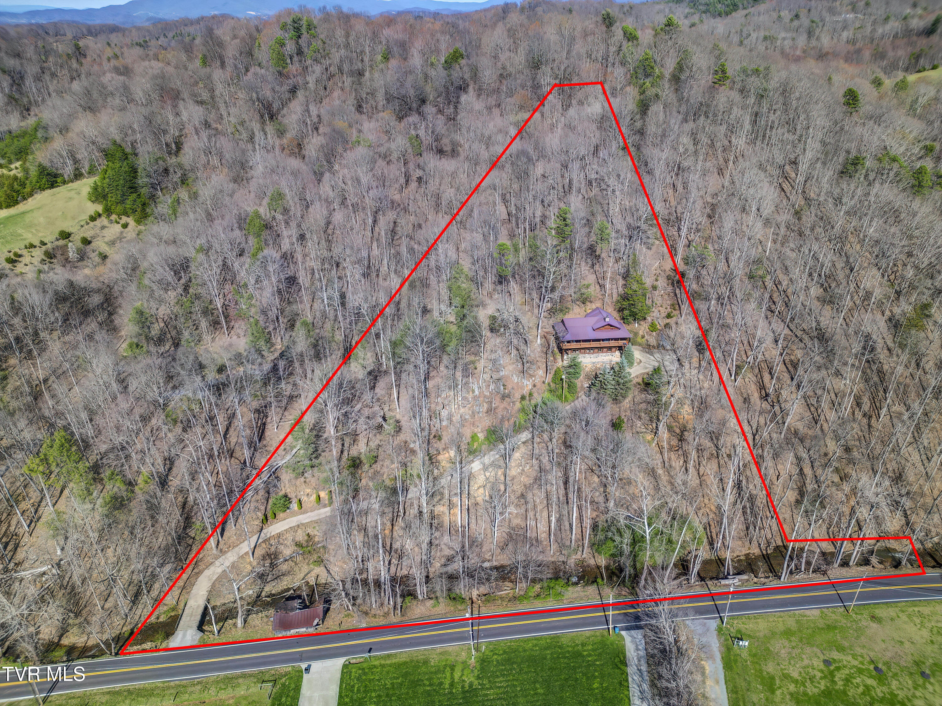 665 Laurels Road