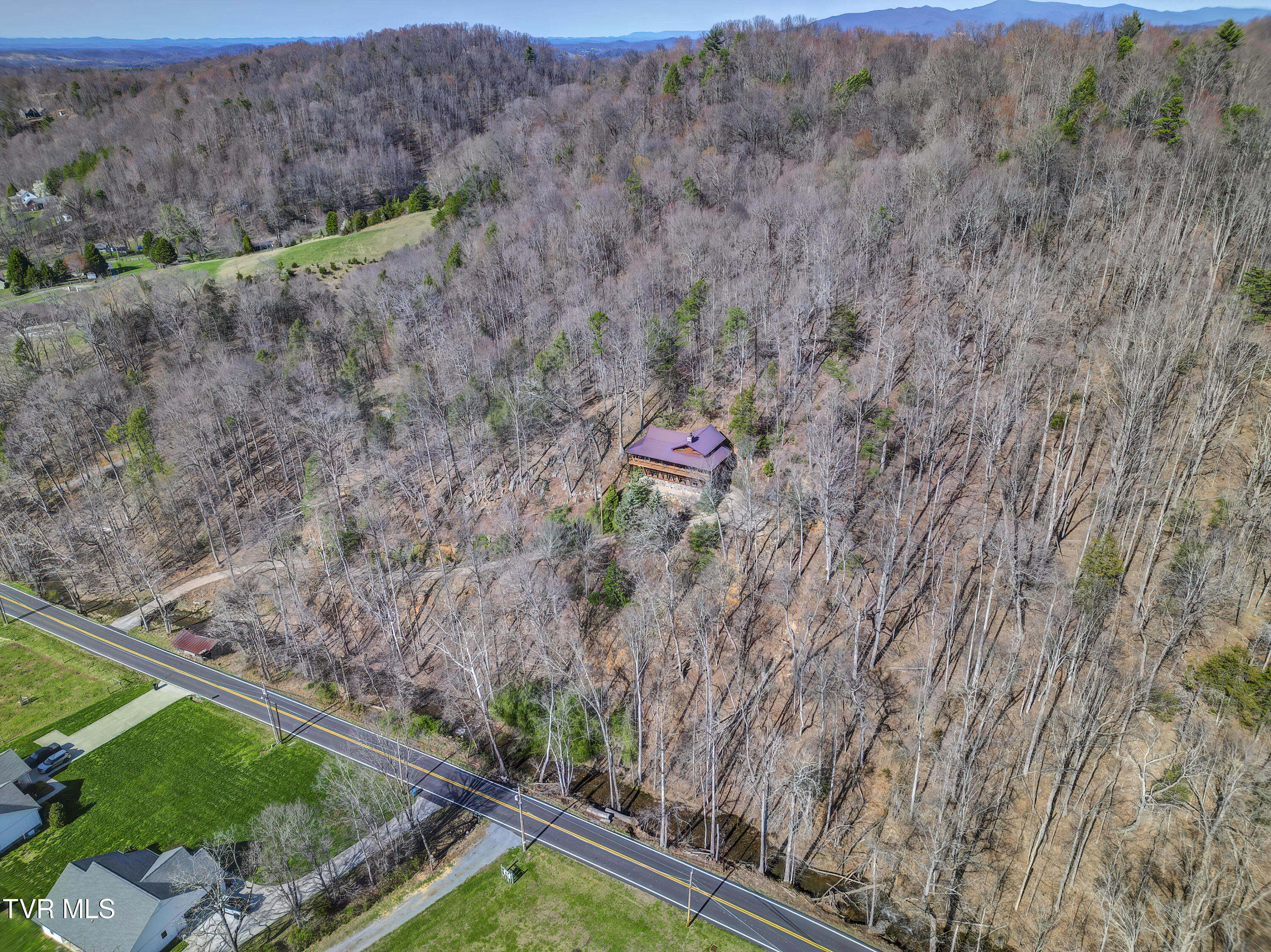 665 Laurels Road