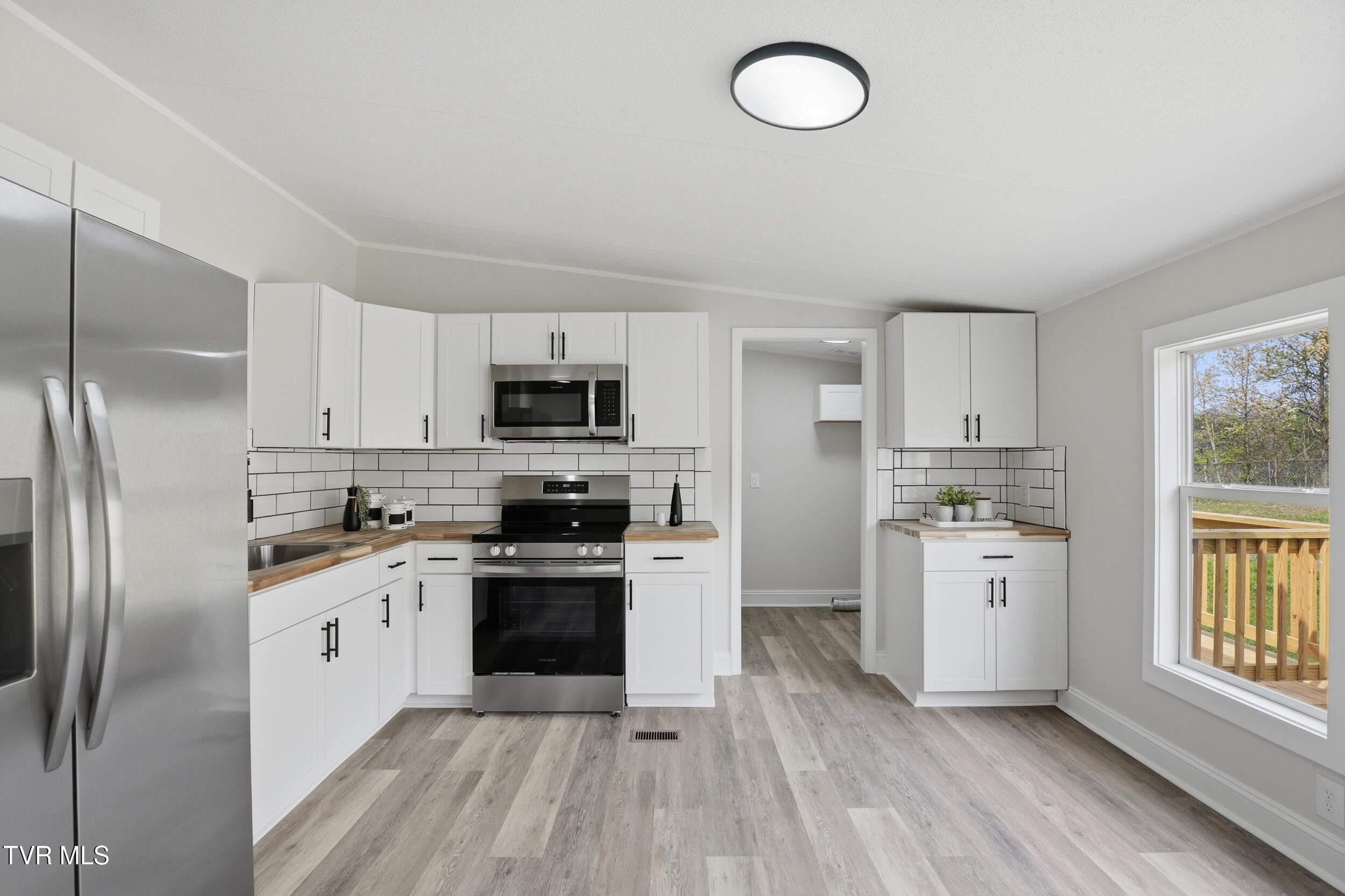 108 Hensley Loop