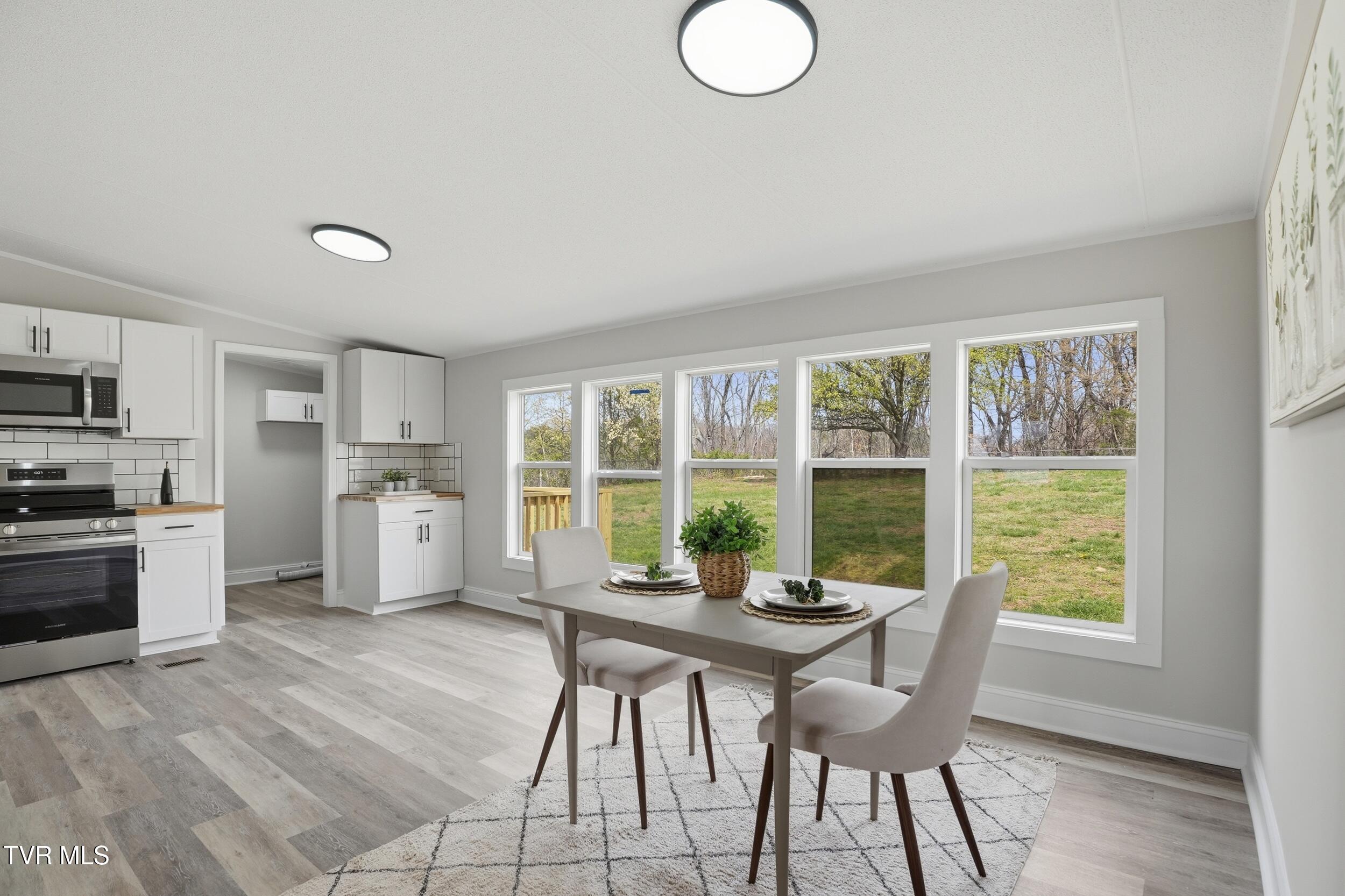 108 Hensley Loop