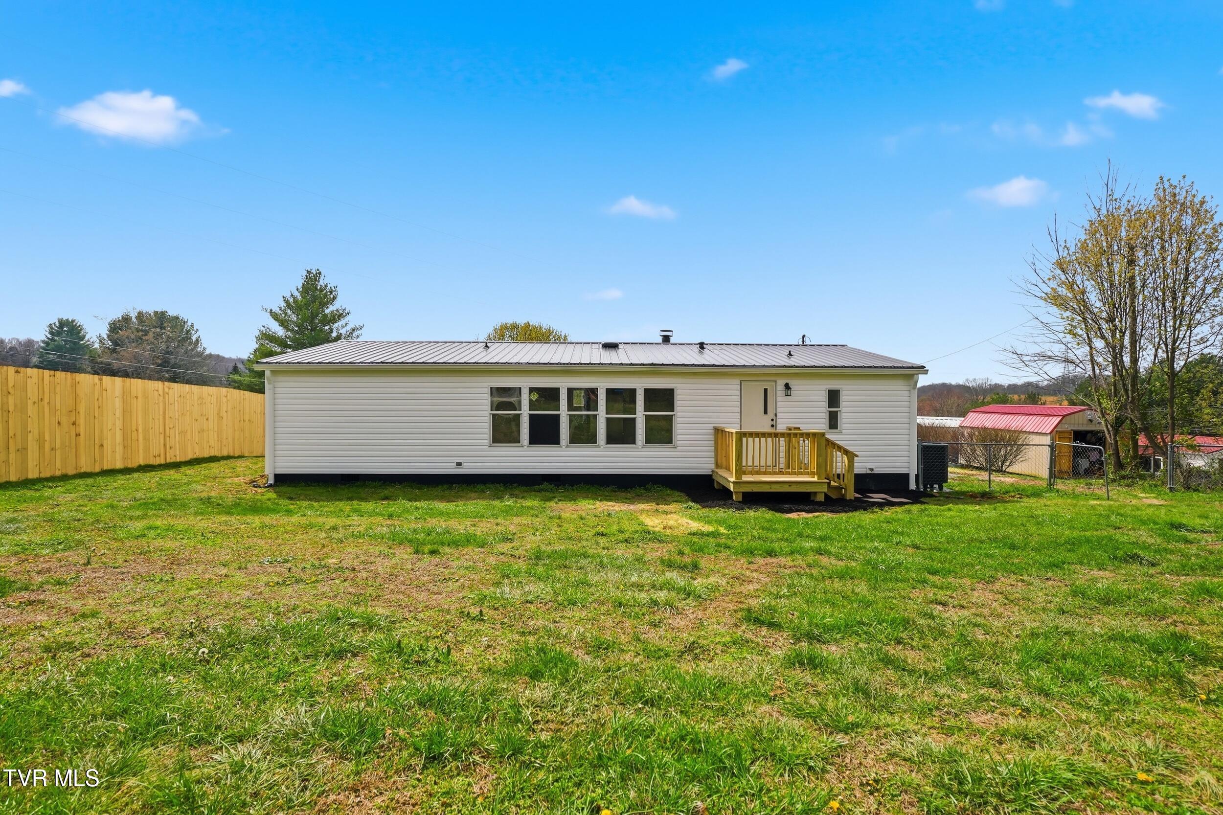 108 Hensley Loop