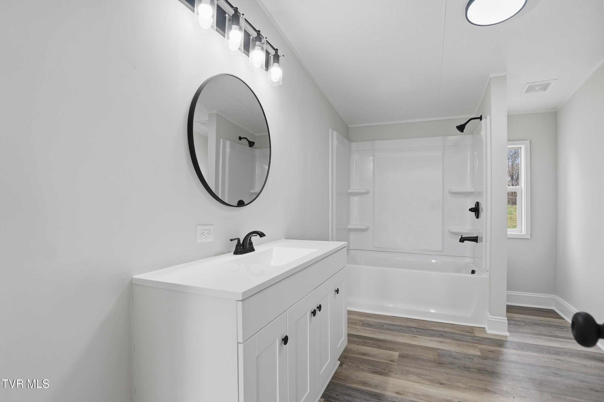 108 Hensley Loop