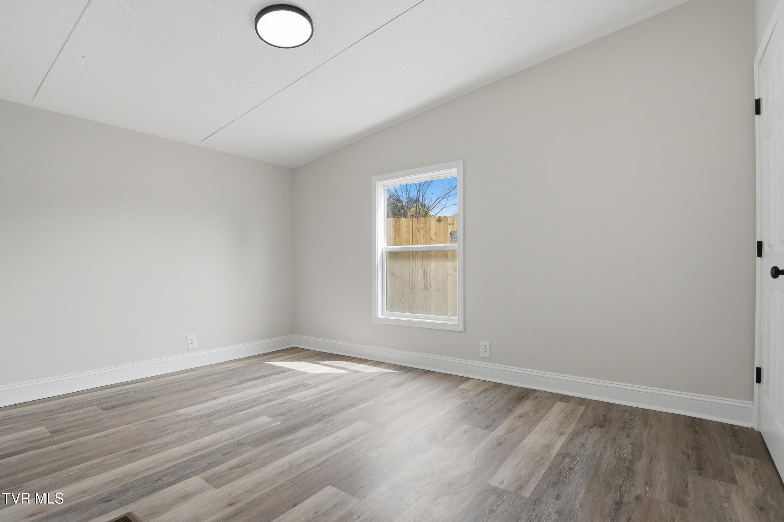 108 Hensley Loop