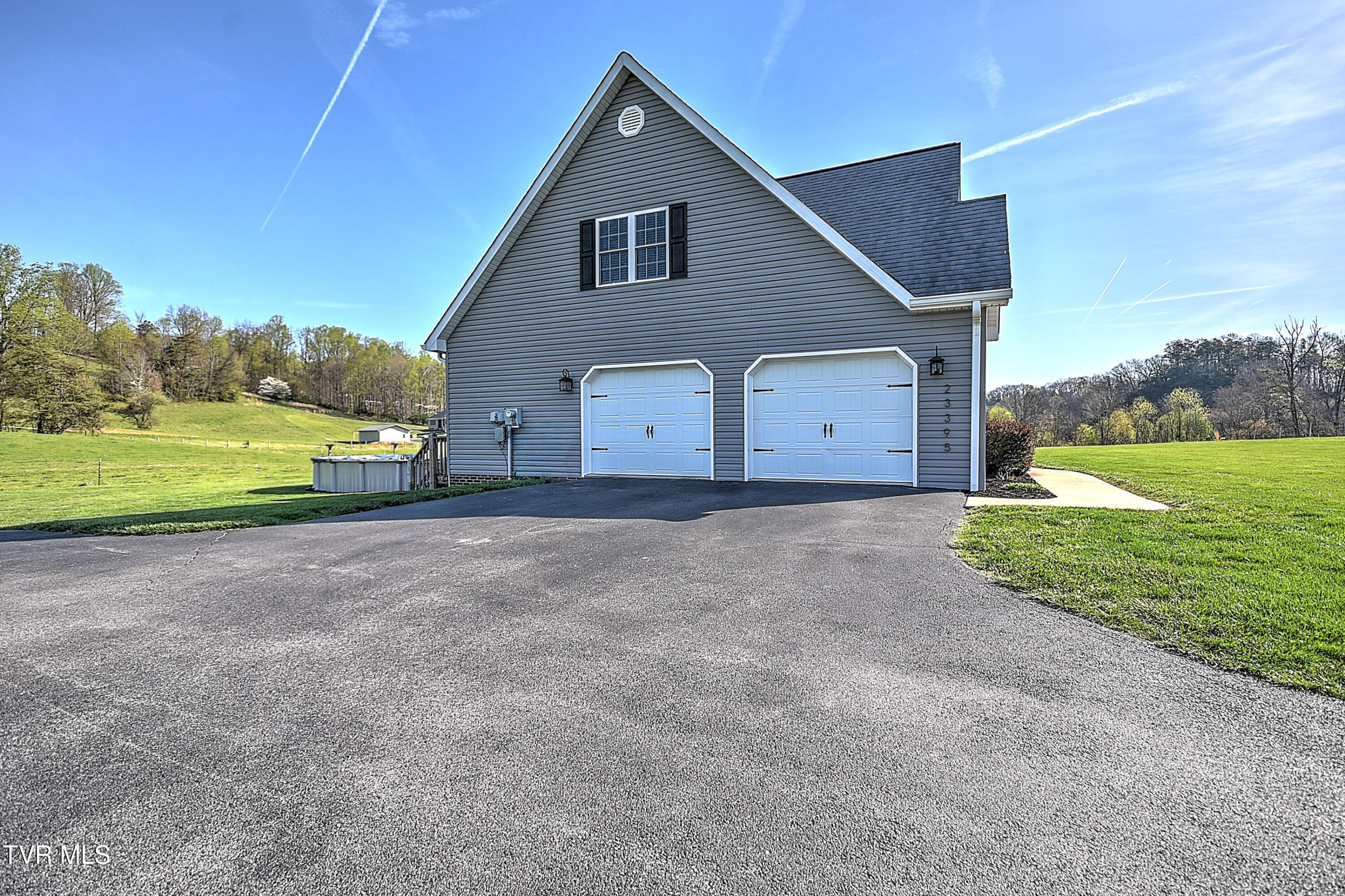 23395 Larwood Lane