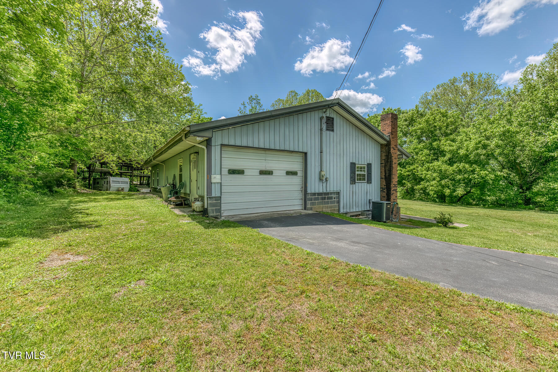 231 Ollis Bowers Hill Road