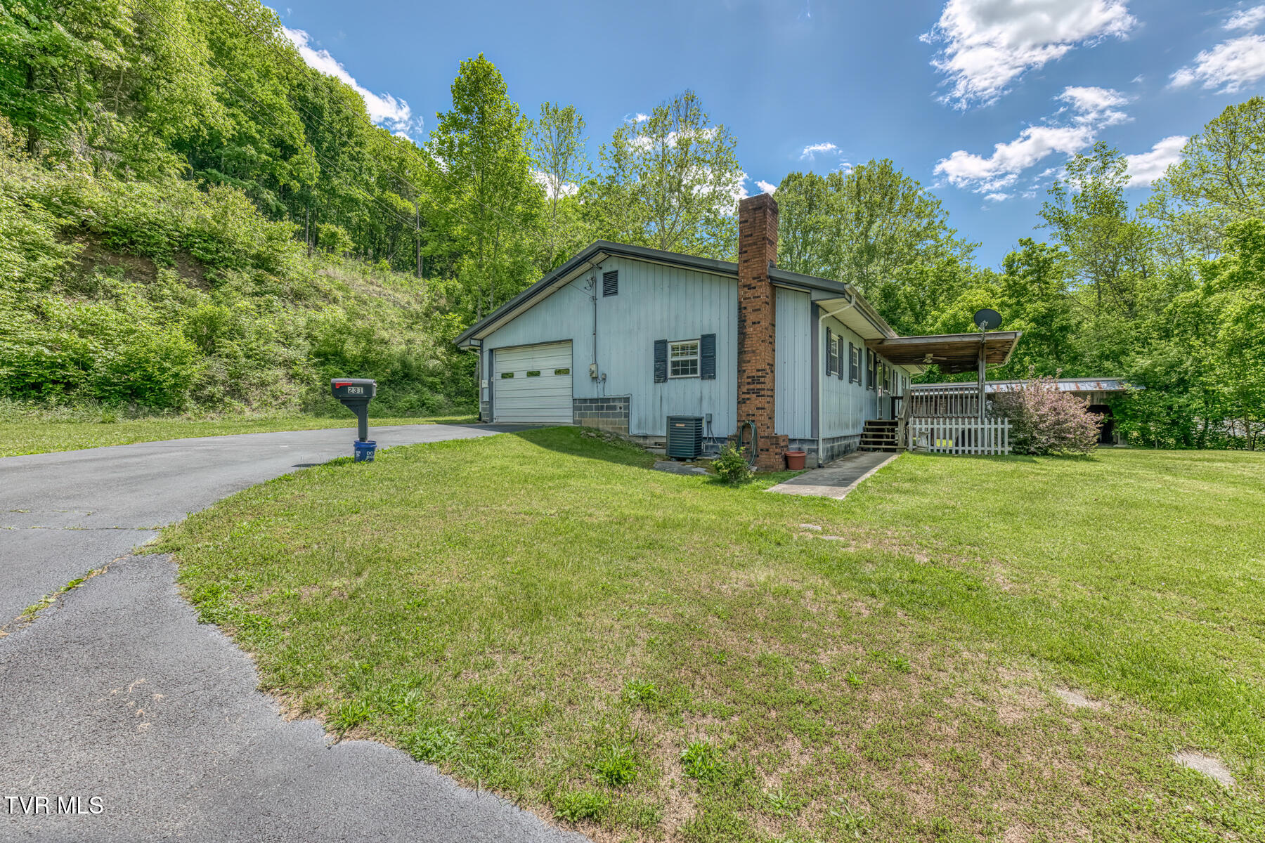 231 Ollis Bowers Hill Road
