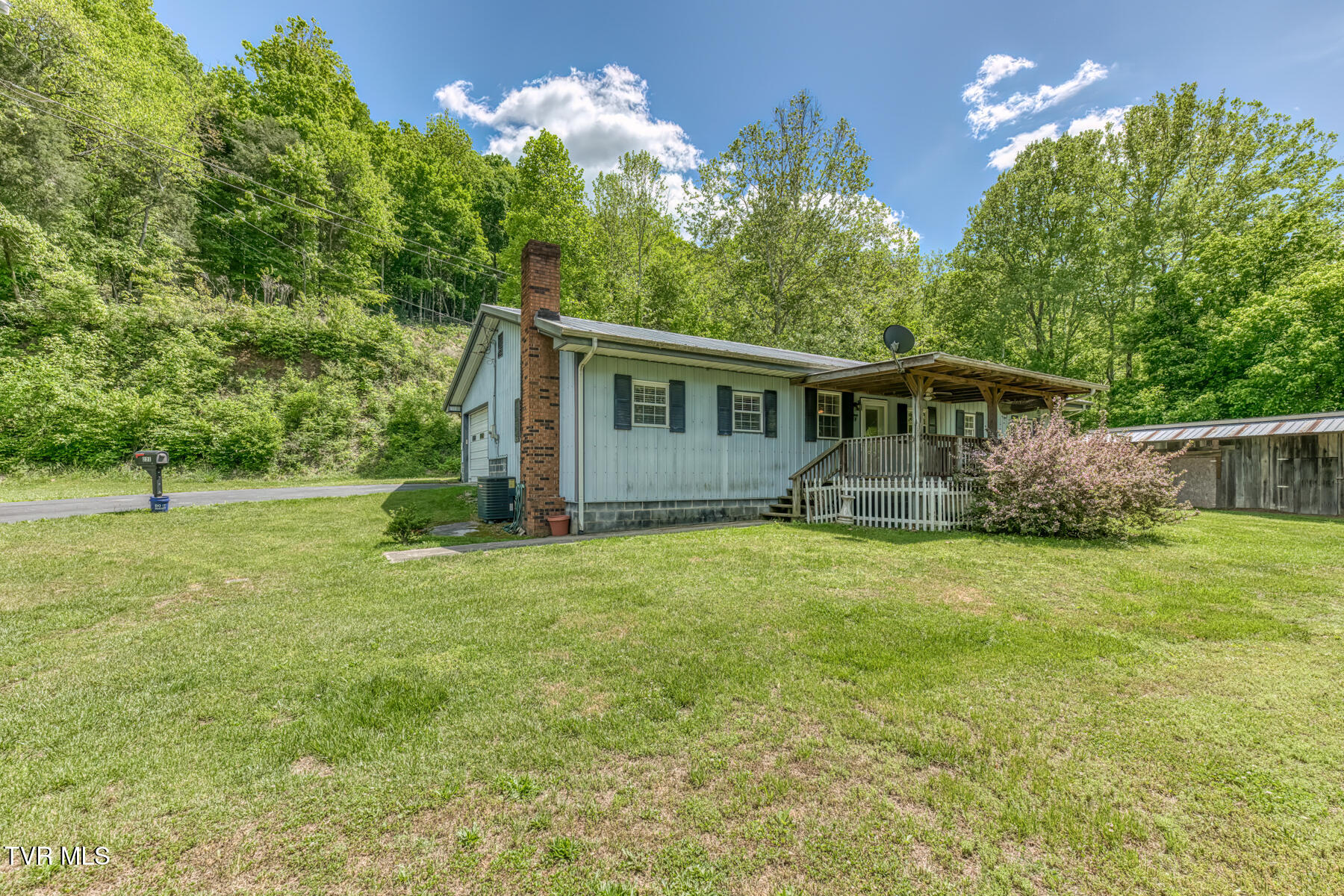 231 Ollis Bowers Hill Road