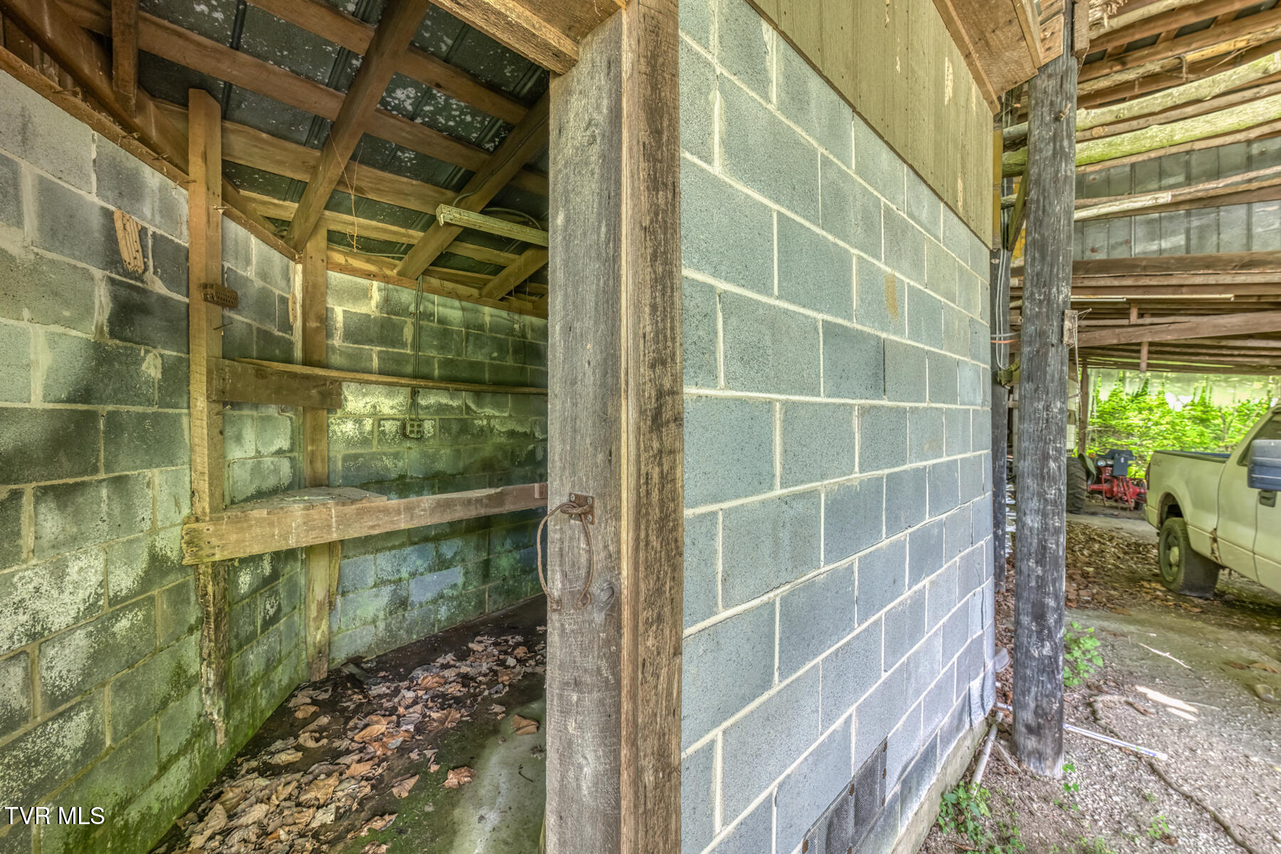 231 Ollis Bowers Hill Road
