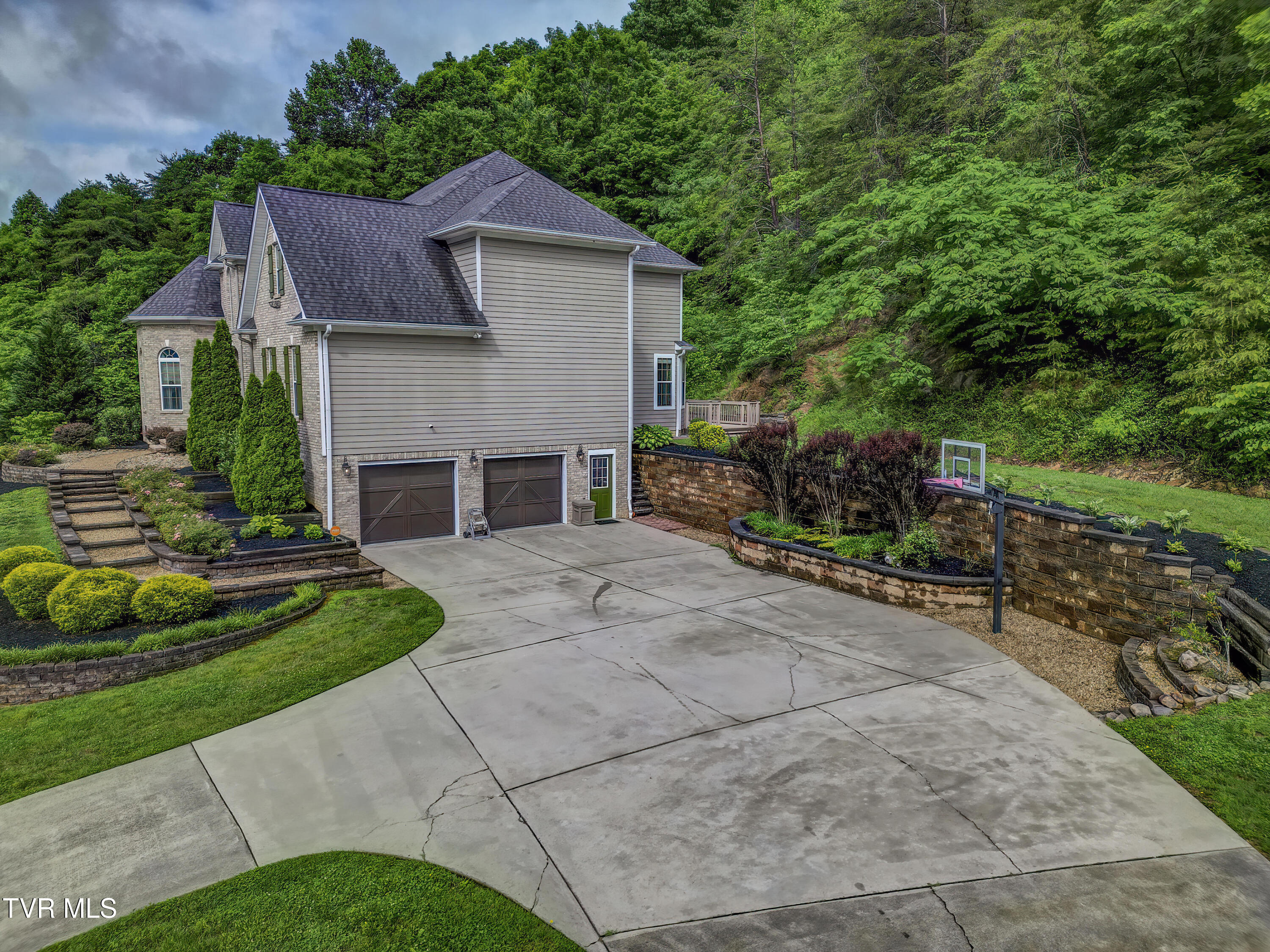2823 Van Hill Road