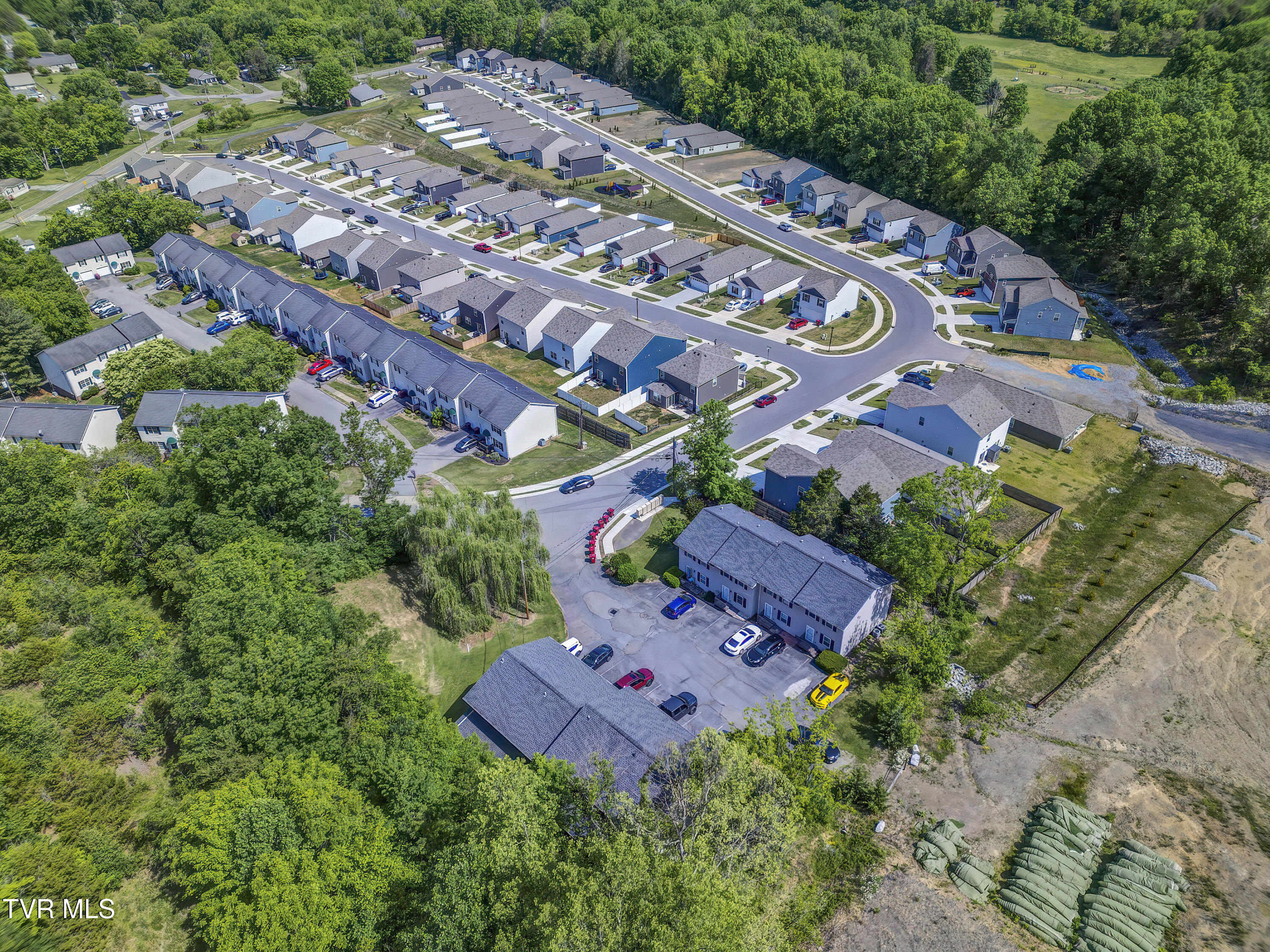200 Arrowhead Drive 1