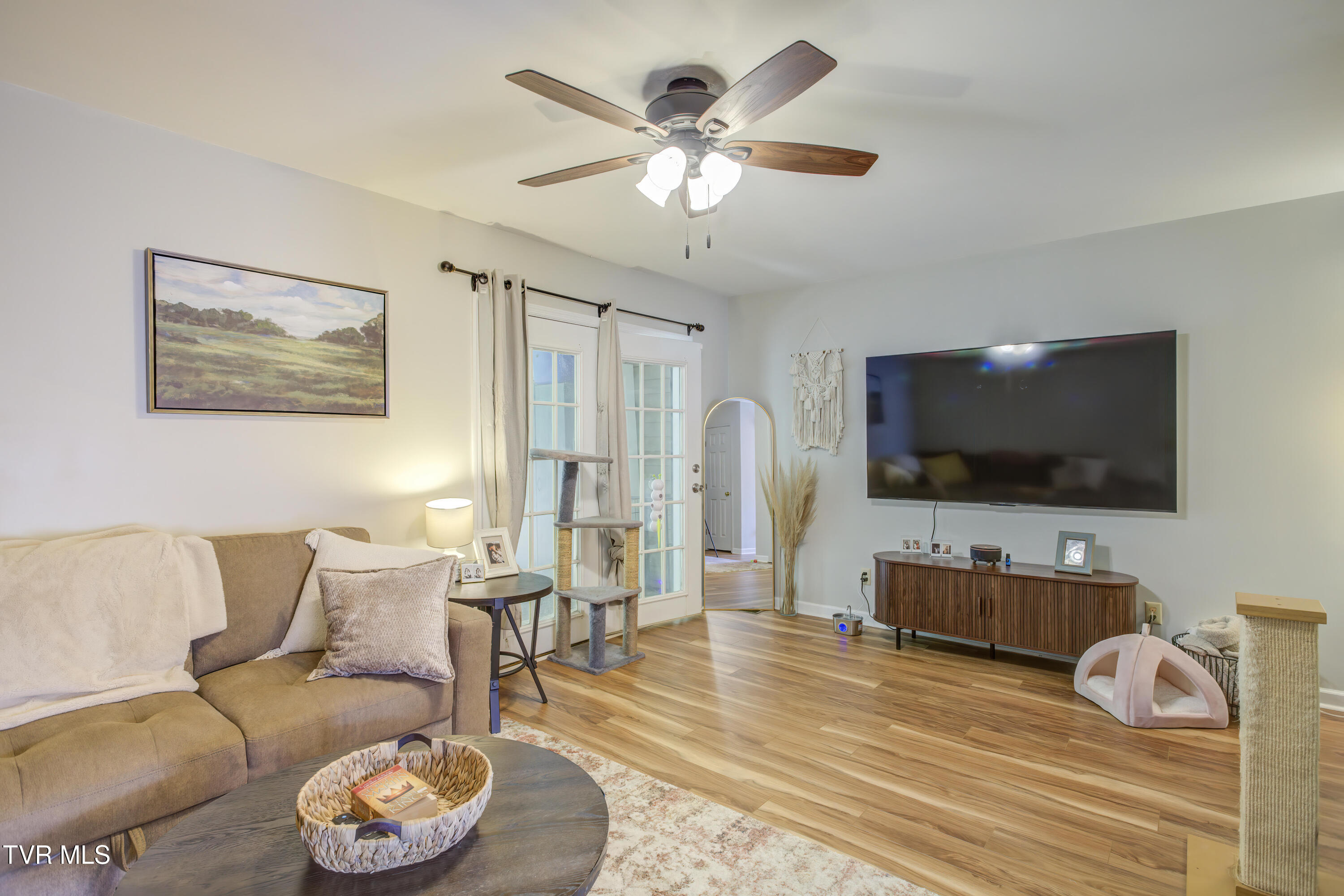 200 Arrowhead Drive 1