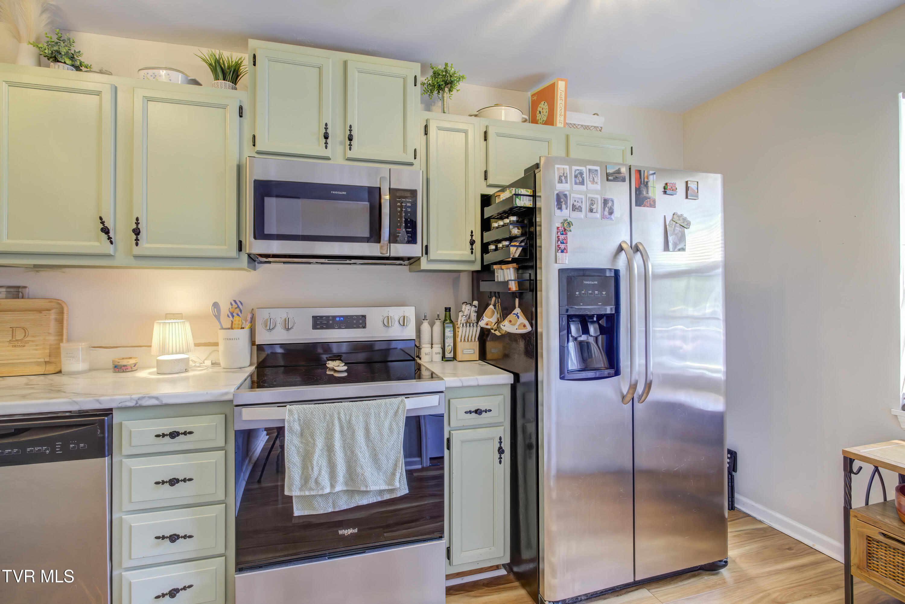 200 Arrowhead Drive 1
