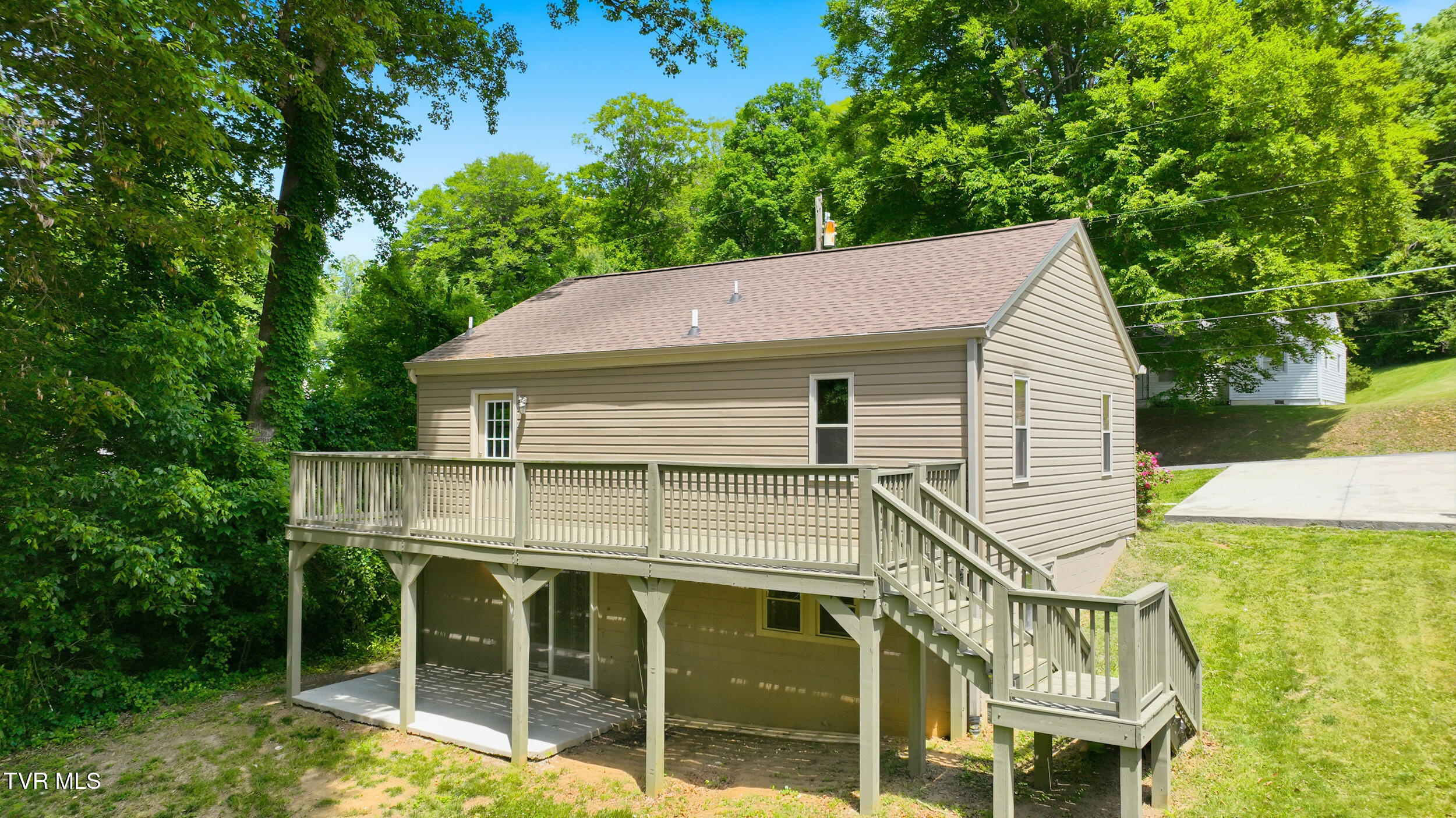 1516 Rock Rose Road
