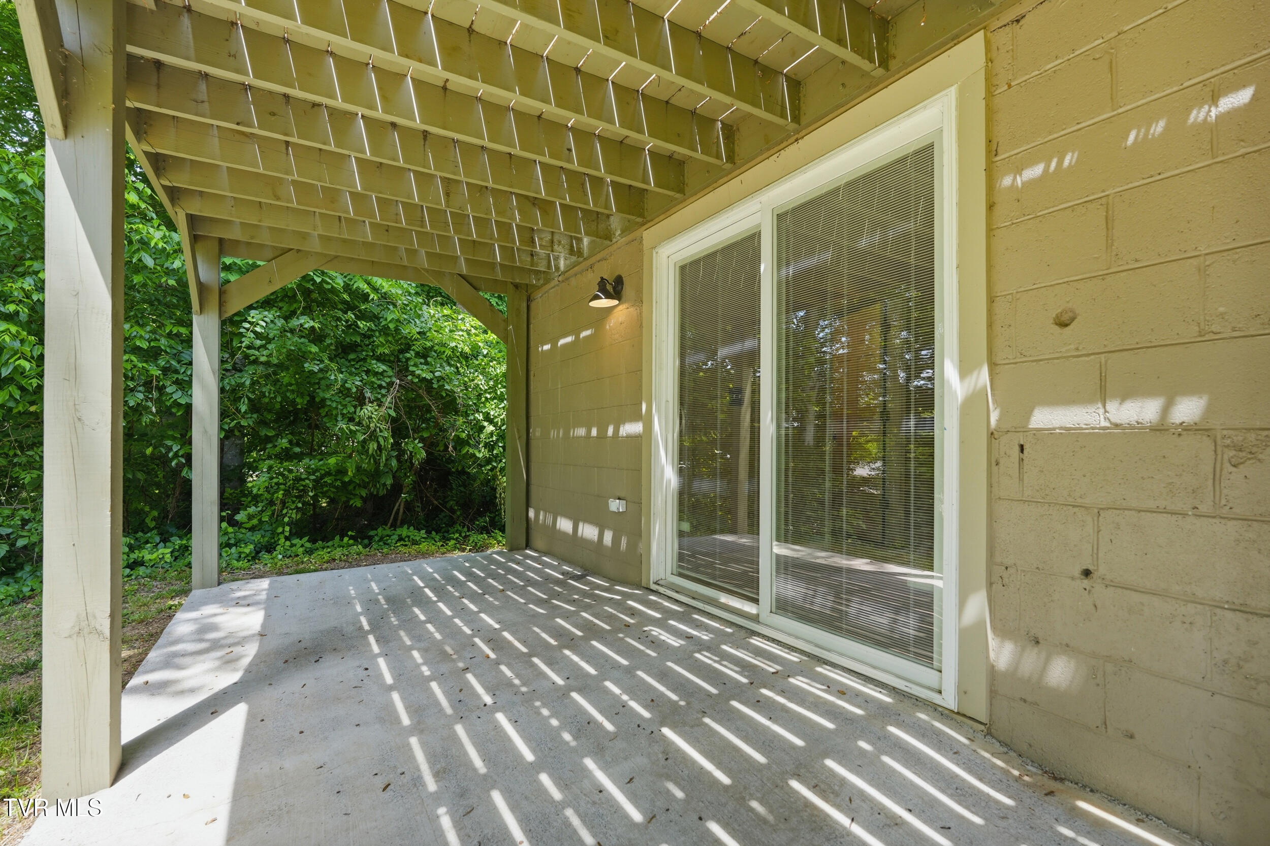1516 Rock Rose Road