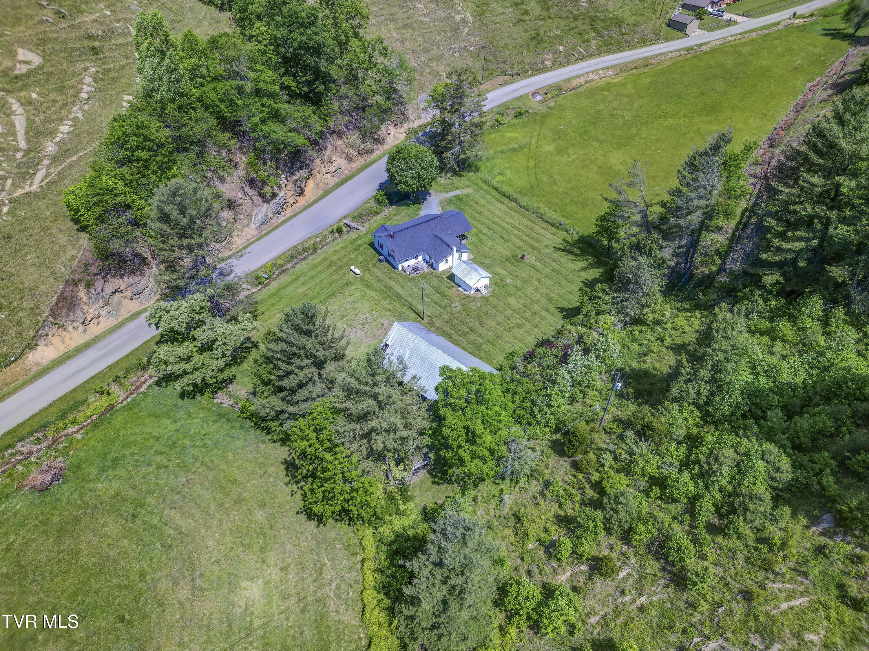 865 Shelleys Road